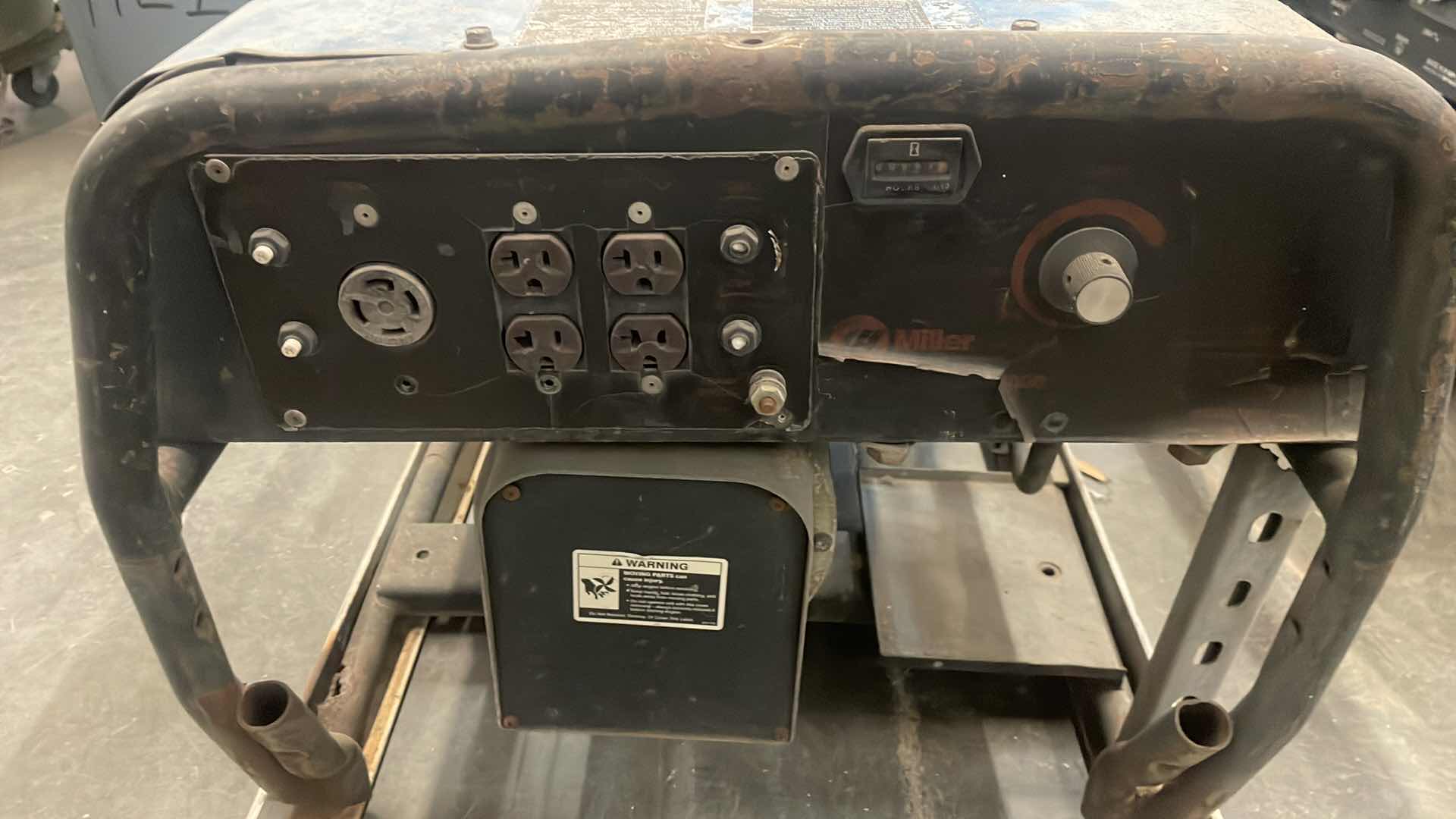 Photo 1 of MILLER BLUE-STAR 6000 WELDER/GENERATOR 867 HOURS