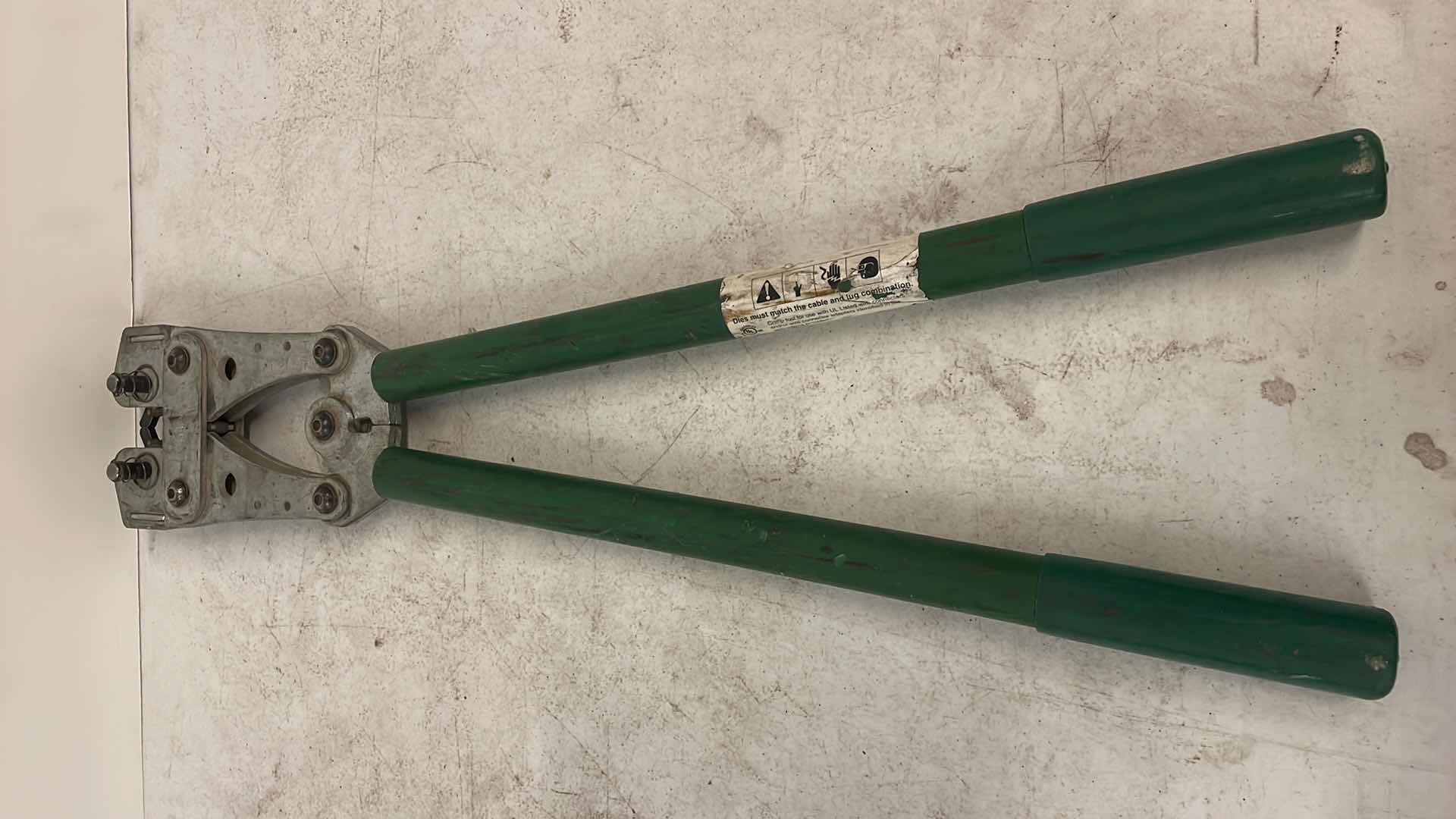 Photo 1 of GREENLEE K09-3GL 25.5" 3/0 AWG TO 400 MCM COPPER CRIMPING TOOL