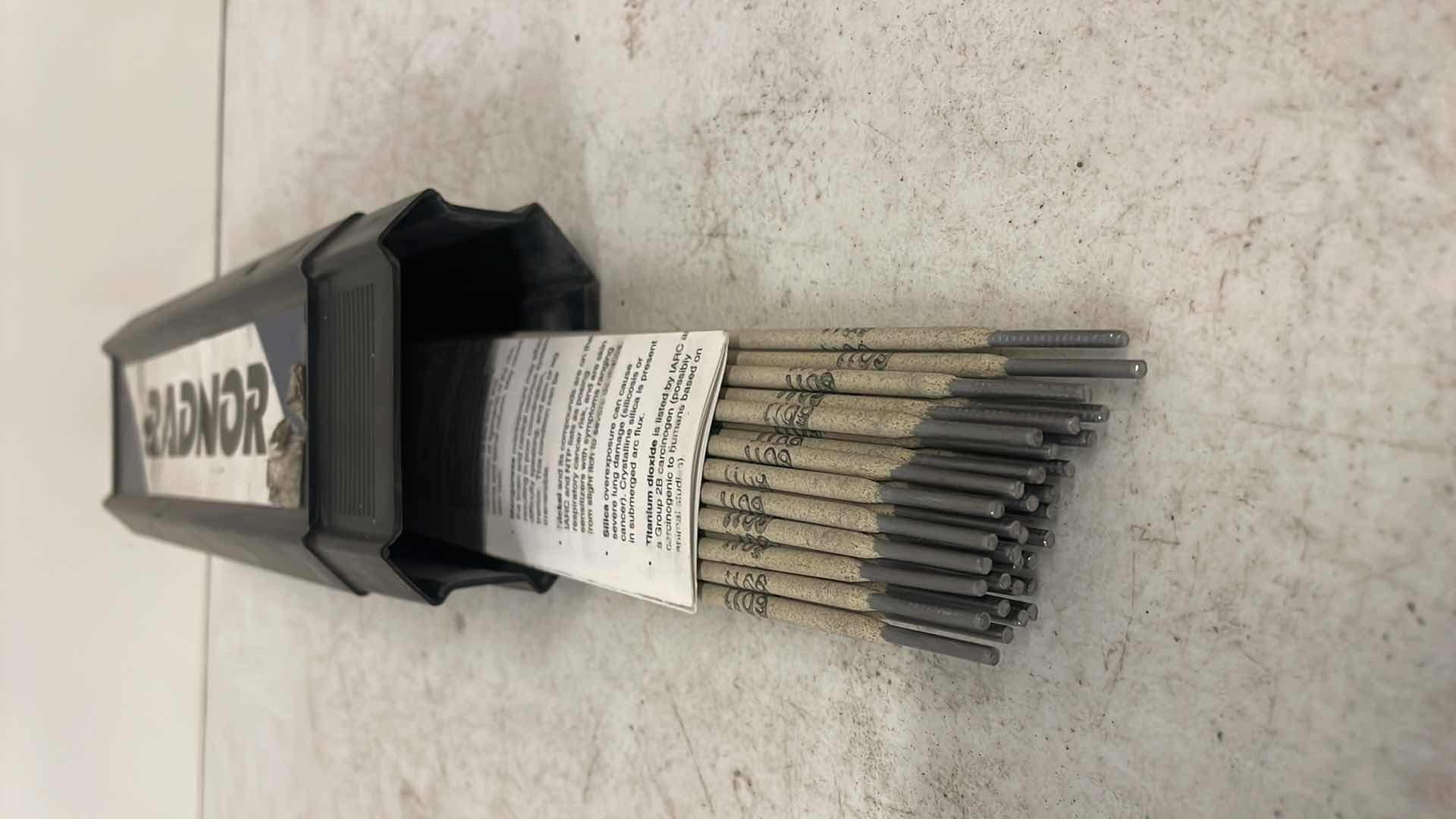 Photo 1 of RADNOR E6011 3/32" (2.4 MM) WELDING ELECTRODES