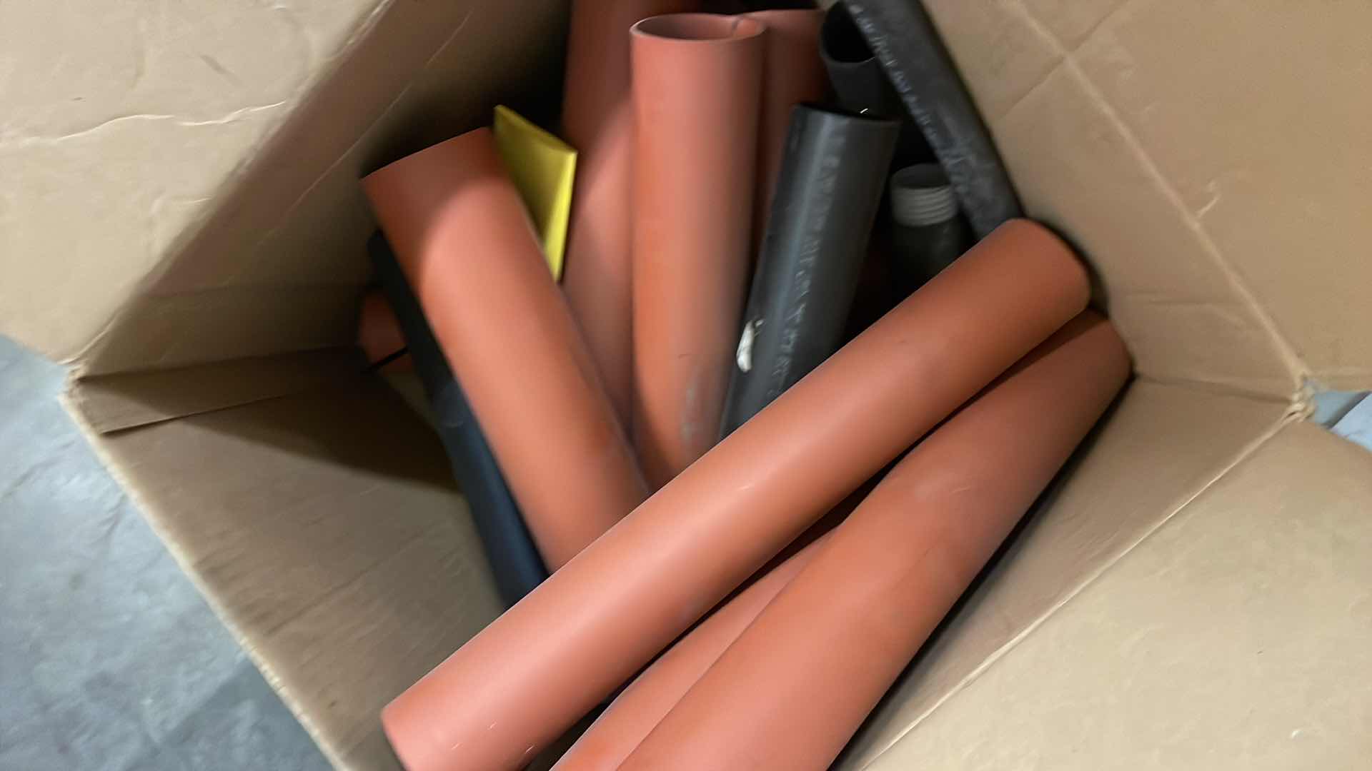 Photo 1 of HEAT SHRINKS VARIETY OF SIZES