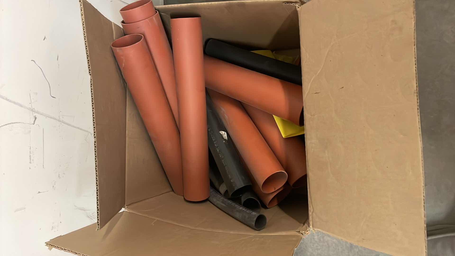 Photo 1 of HEAT SHRINKS VARIETY OF SIZES