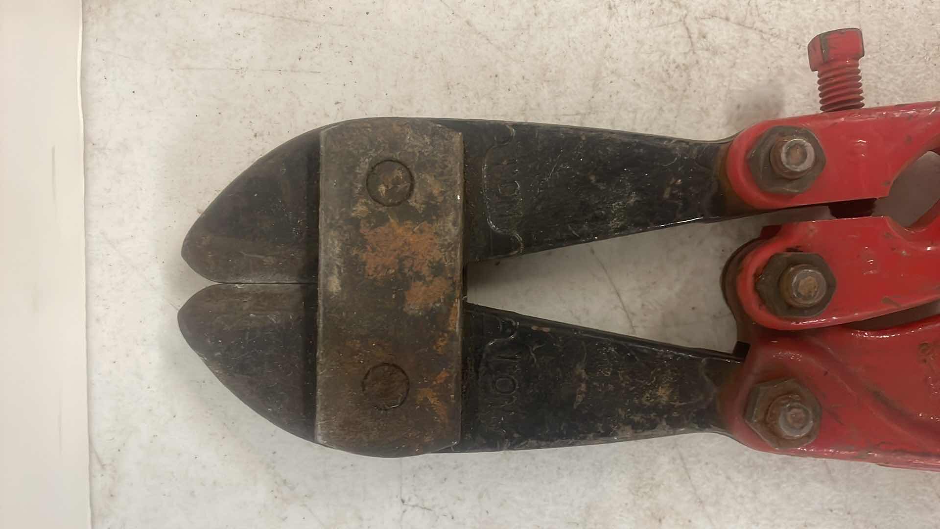 Photo 3 of HKP 24” BOLT CUTTERS