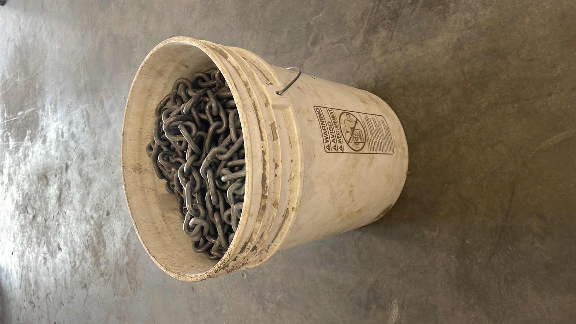 Photo 2 of BUCKET OF CHAIN UNKNOWN FOOTAGE OR LENGTH