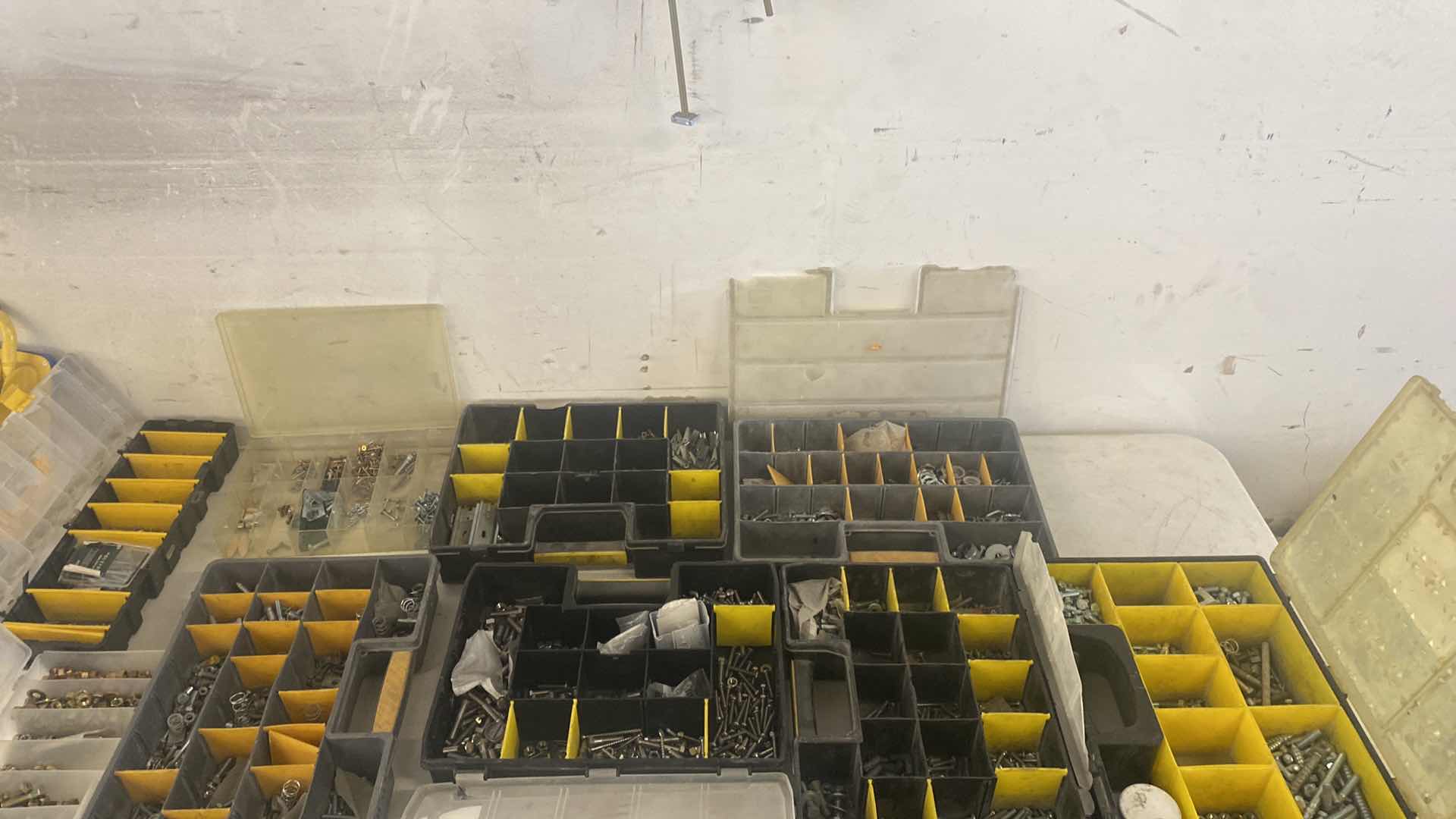 Photo 1 of GENERAL HARDWARE 
9 CASES