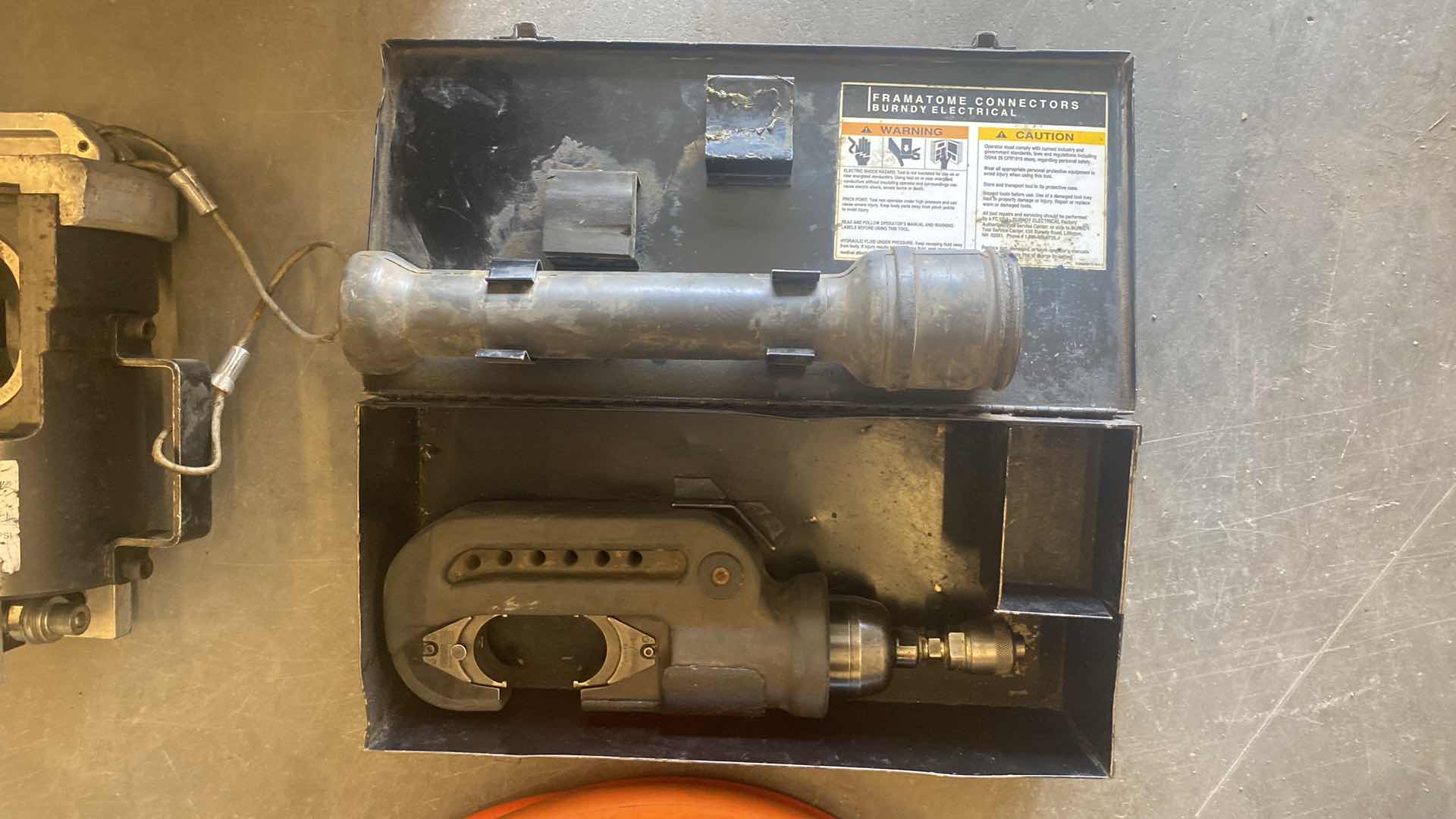 Photo 5 of BURNDY EPP-SERIES ELECTRIC HYDRAULIC PUMP WITH PRESSES AND CUTTING TOOL 10,000 PSI