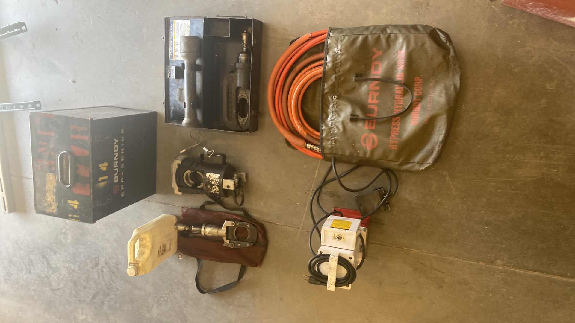 Photo 1 of BURNDY EPP-SERIES ELECTRIC HYDRAULIC PUMP WITH PRESSES AND CUTTING TOOL 10,000 PSI