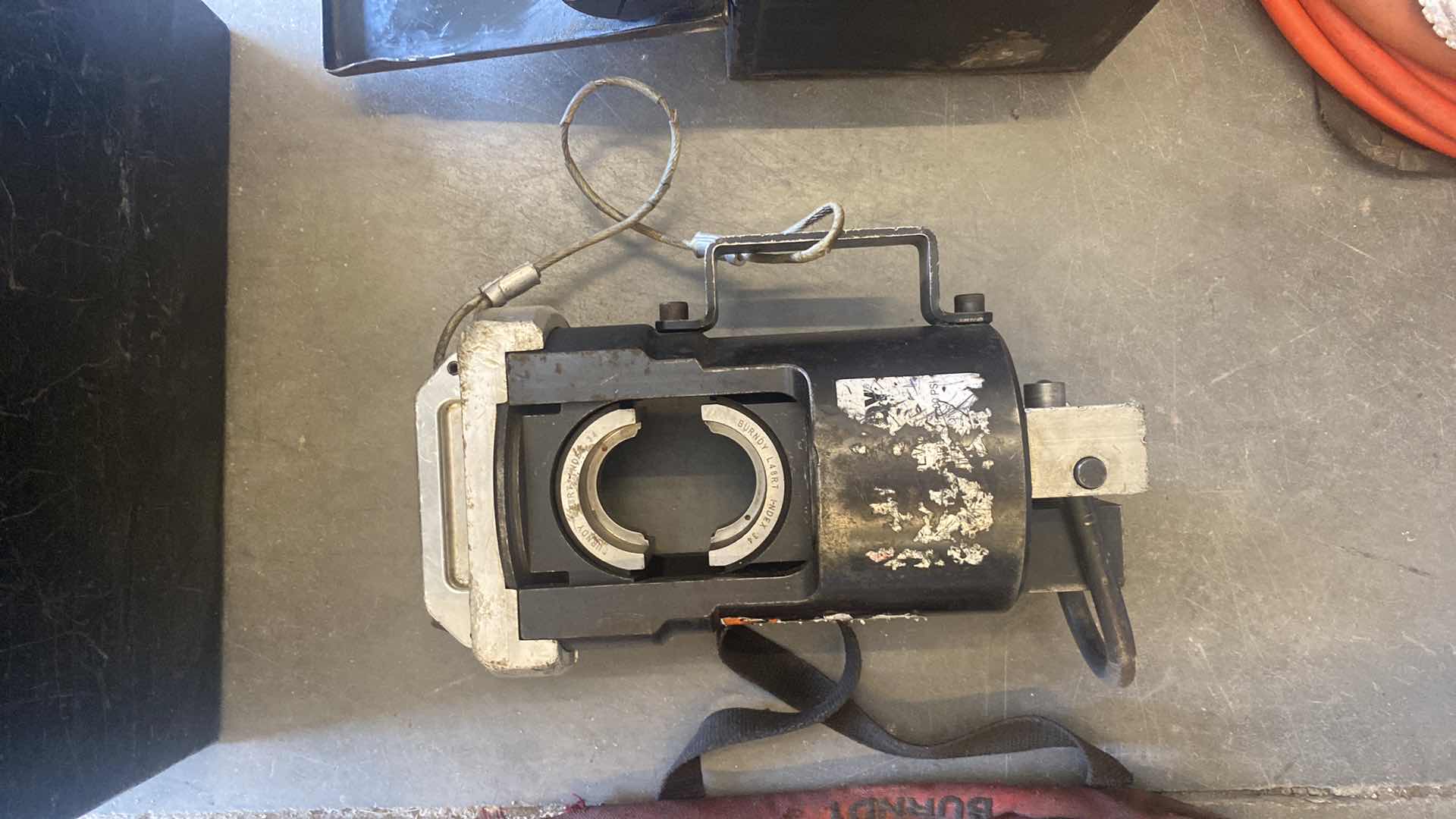 Photo 6 of BURNDY EPP-SERIES ELECTRIC HYDRAULIC PUMP WITH PRESSES AND CUTTING TOOL 10,000 PSI