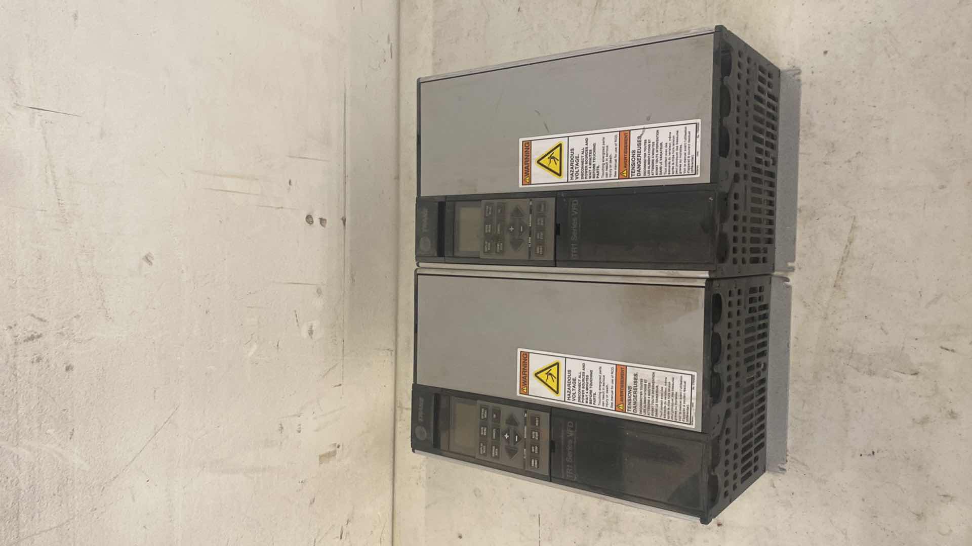 Photo 1 of TRANE TR1 SERIES VFD (VARIABLE FREQUENCY DRIVE) (2)
UNKNOWN WORKING CONDITION