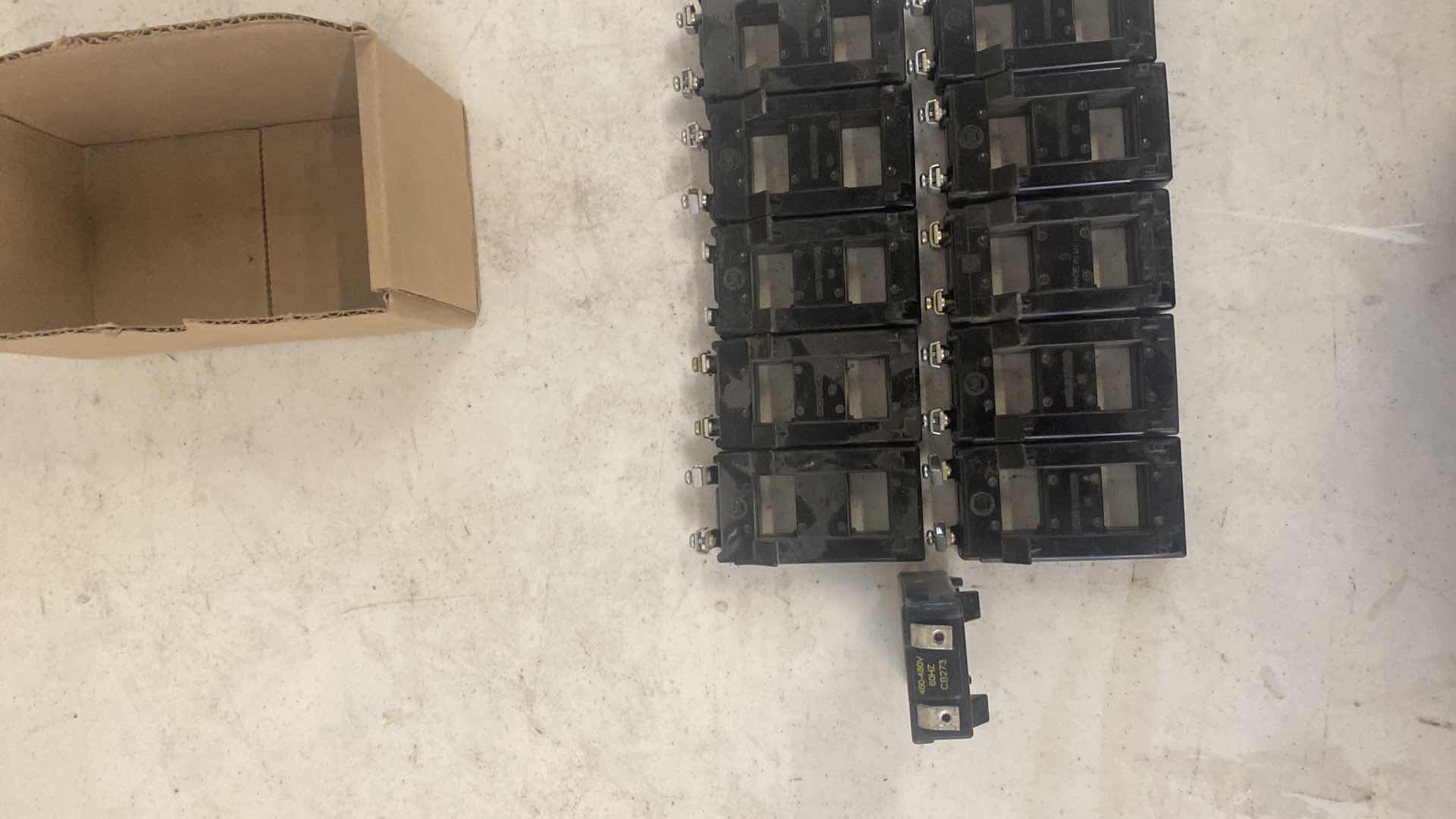 Photo 1 of ALLEN-BRADLEY CB238 CONTACTOR COIL 11PCS