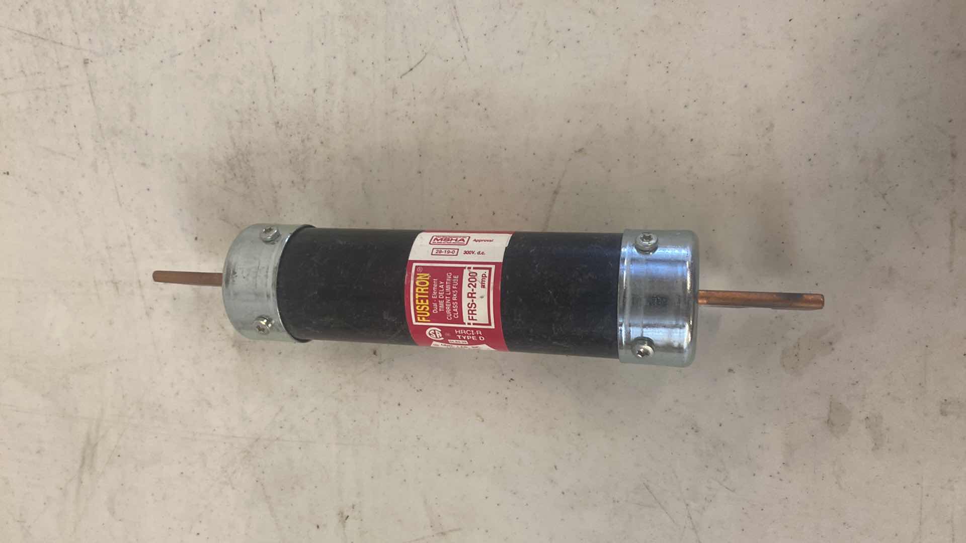 Photo 1 of FUSETRON DUAL ELEMENT TIME DELAY FUSE TYPE D