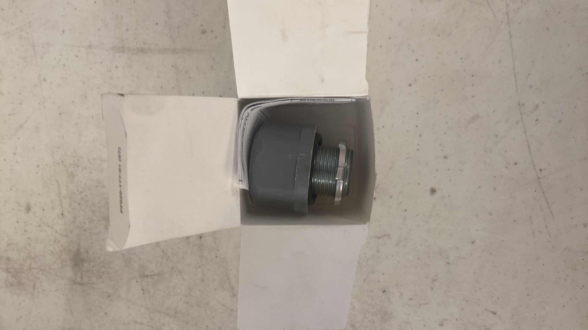 Photo 2 of ALLEN BRADLY BULLETIN 1490 3/4” CONDUIT HUB