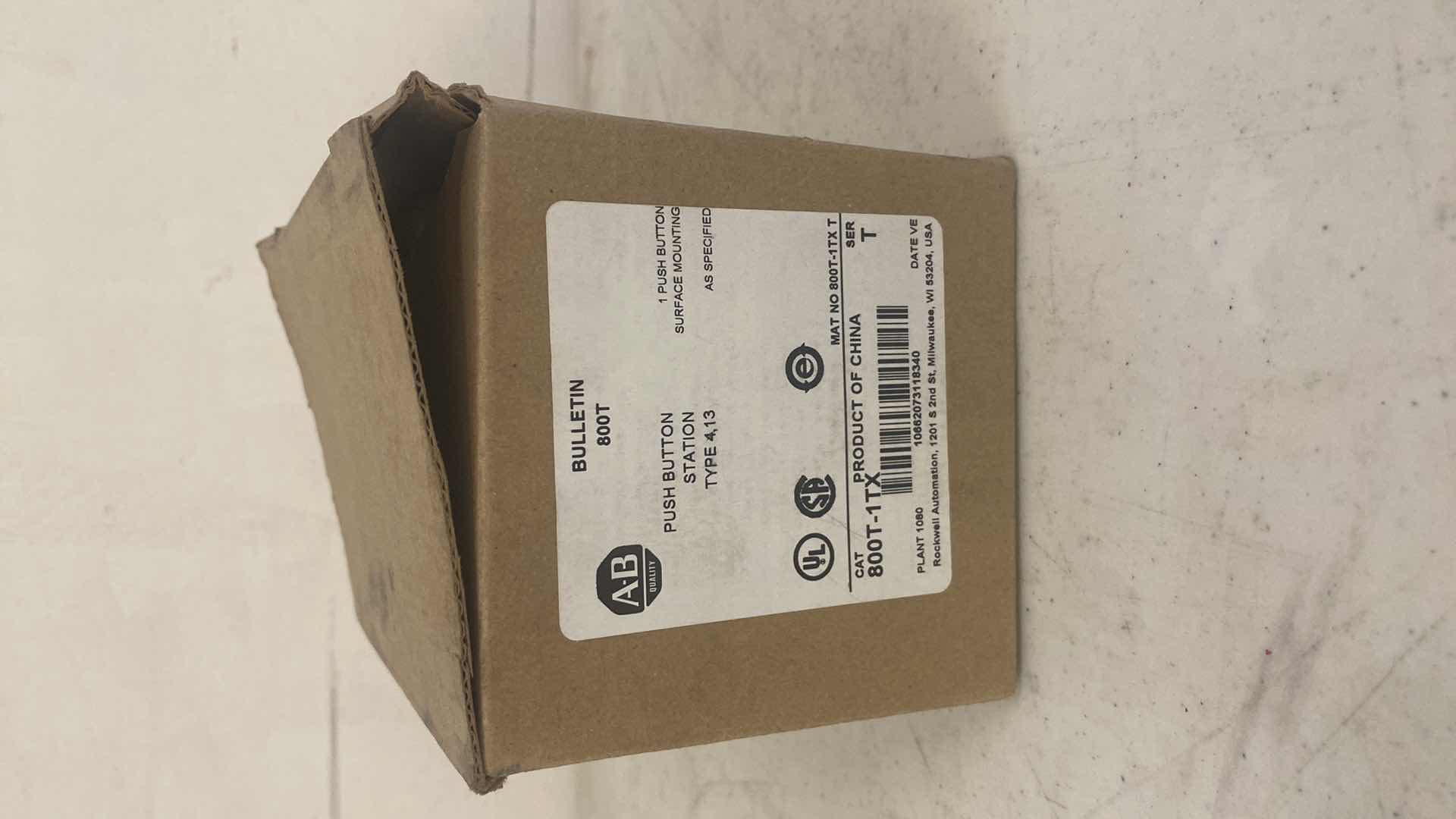 Photo 1 of ALLEN BRADLEY BULLETIN 800T PUSH BUTTON STATION TYPE 4,13