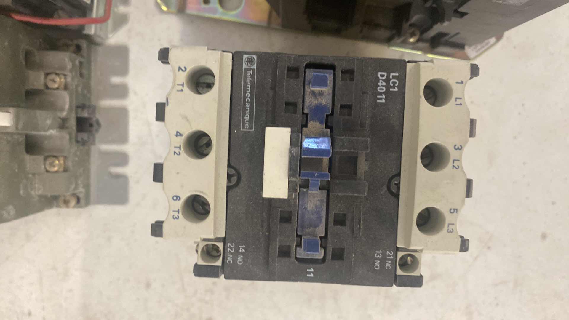 Photo 4 of ASSORTED MOTOR CONTROLS WESTINGHOUSE CUTLER HAMMER