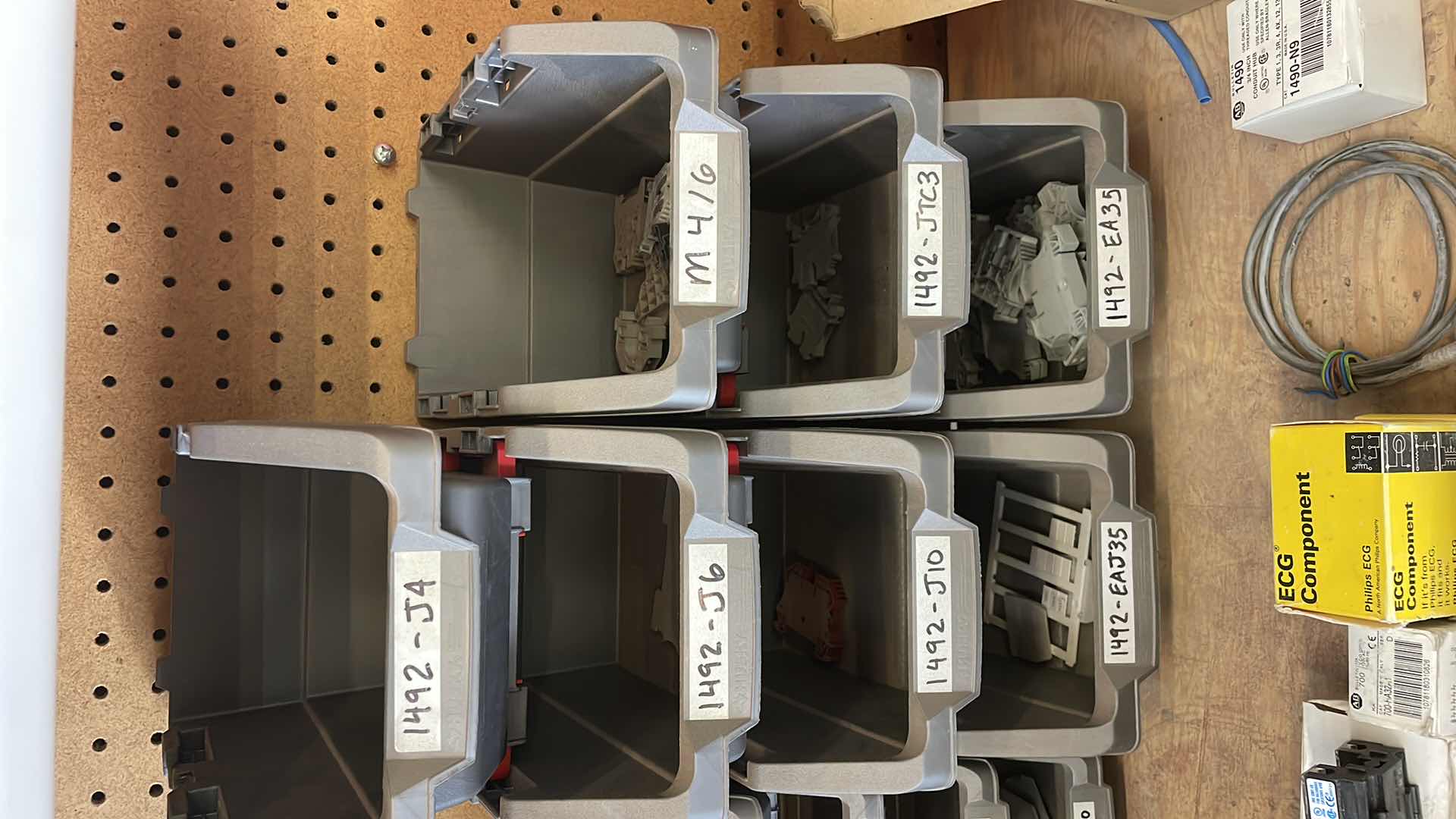 Photo 3 of CONTENTS OF SHELF MISC ELECRTICAL COMPONENTS BINS RELAYS