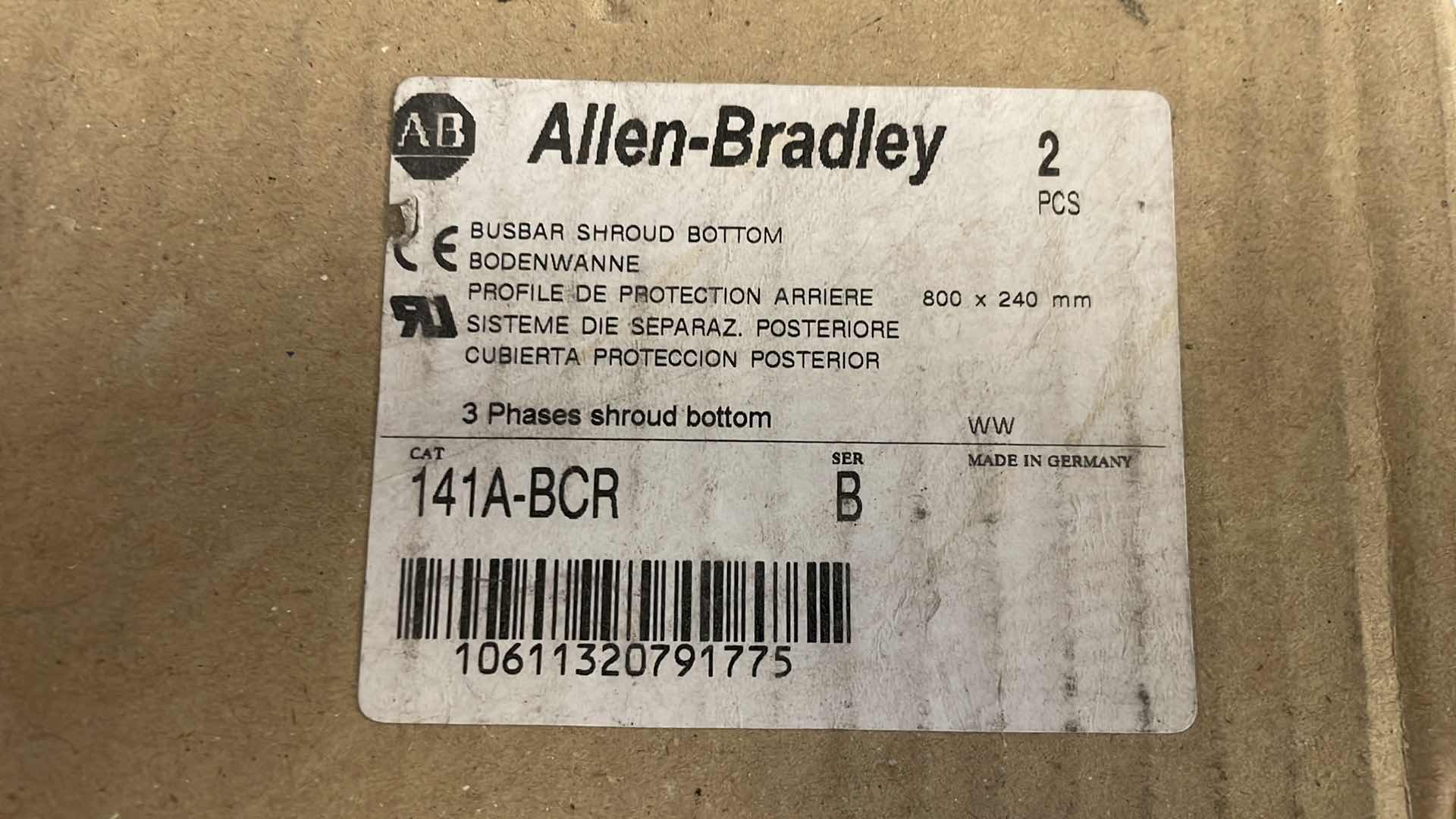 Photo 1 of ALLEN-BRADLEY 141A-BCR 3 PHASE BUSBAR SHROUD