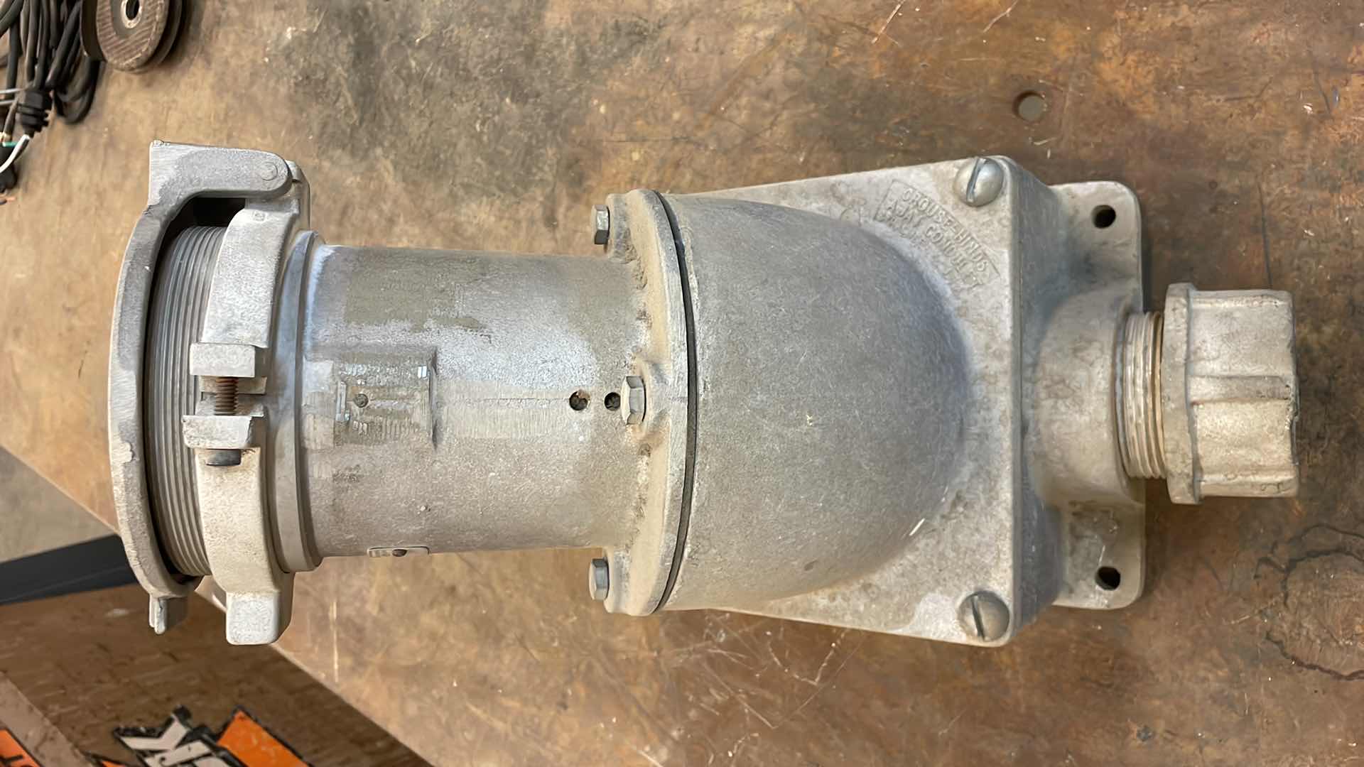 Photo 4 of CROUSE HINDS PLUG 200A 4W4P ARK RCPT HOUS SPDR .56 CNDT SZ
MFG ITEM NUMBER AR2041