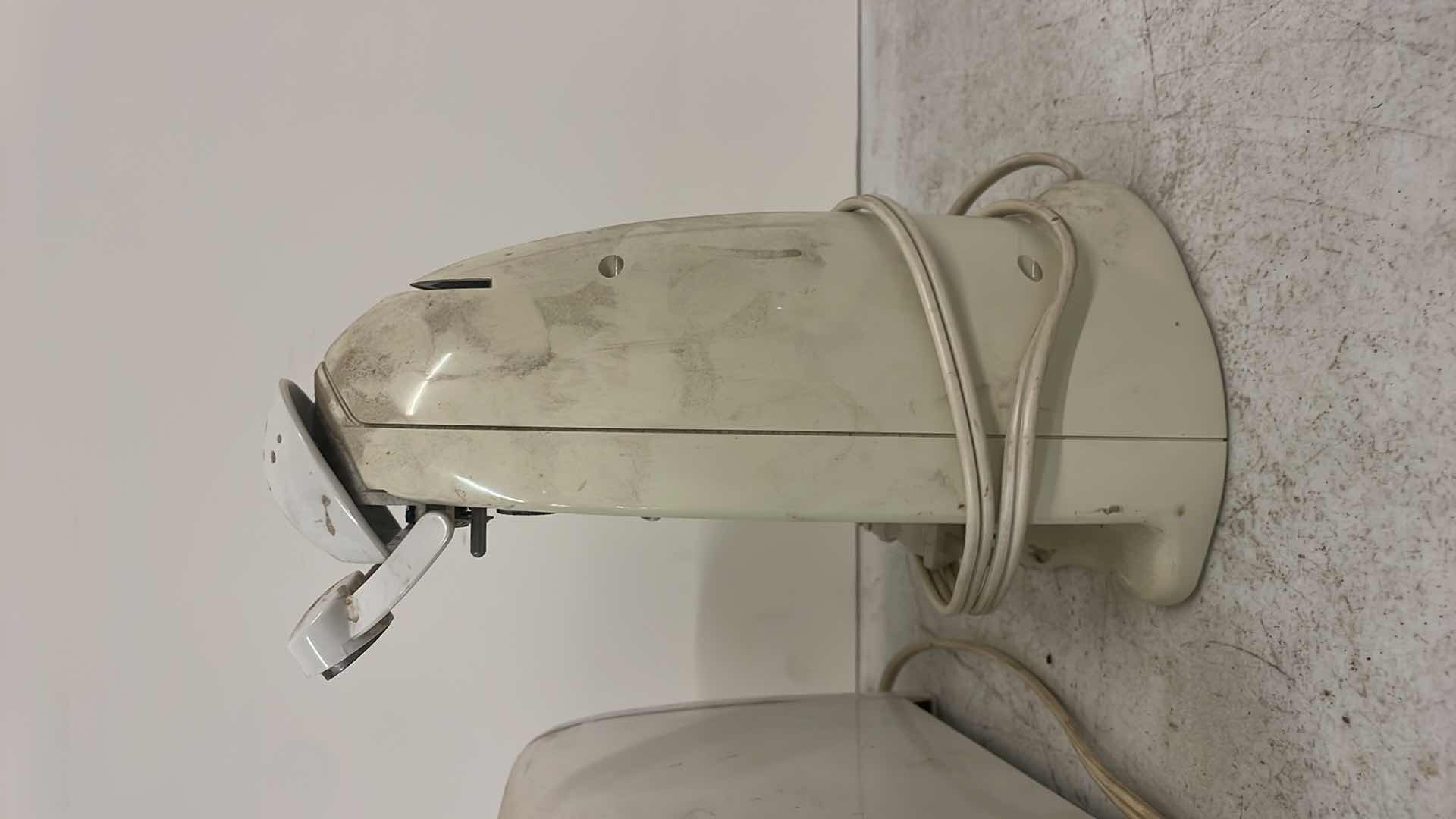 Photo 5 of PROCTOR SILEX TOASTER &HAMILTON BEACH CAN OPENER