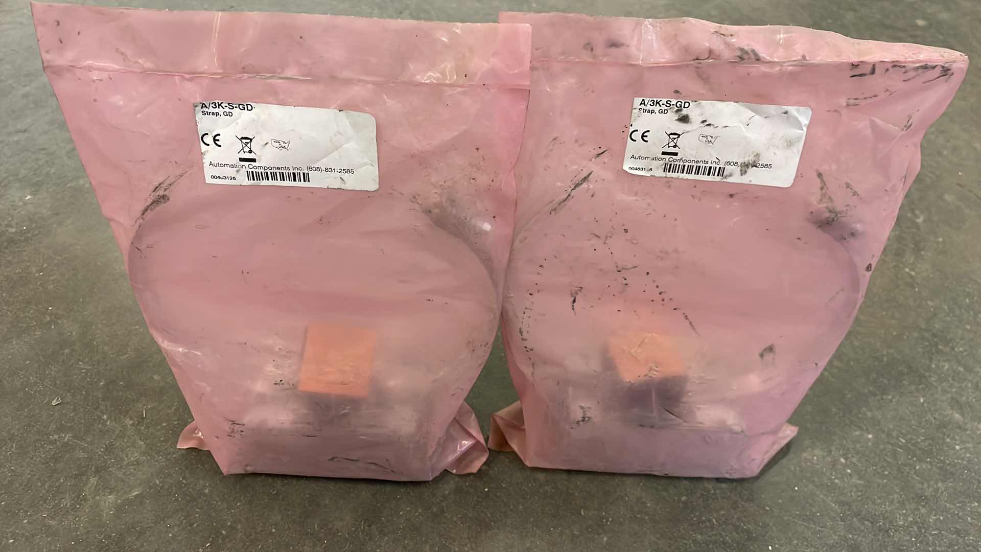 Photo 2 of STRAP-ON TEMPERATURE SENSOR A/3K-S-GD-STRAP, GD