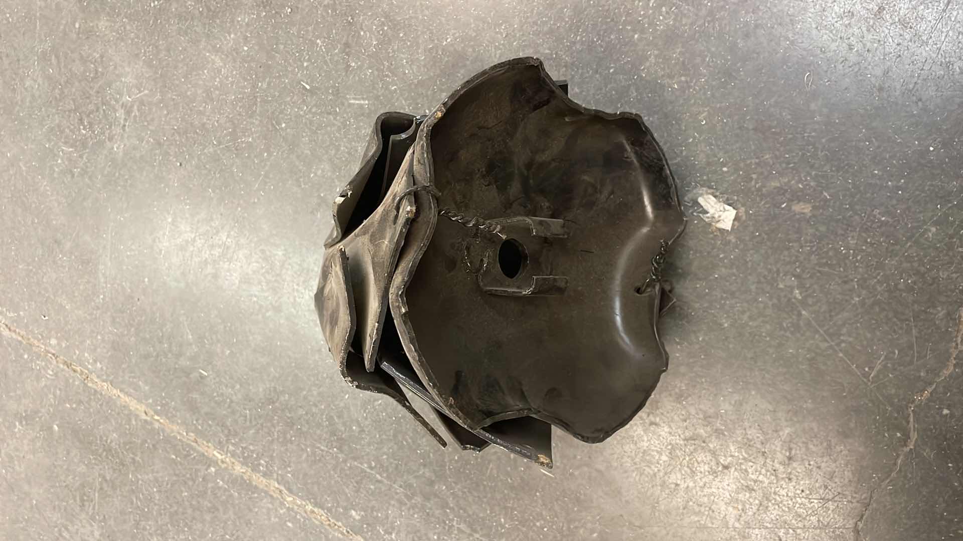 Photo 1 of EXPANDING 8" ANCHOR PAINTED FITS 5/8" & 3/4" ANCHOR ROD