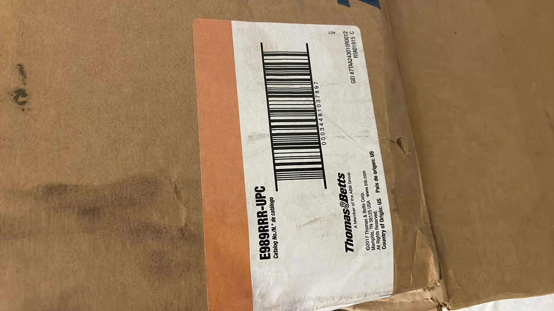 Photo 1 of CARLON® E989RRR-UPC MOLDED NON-METALLIC RIGID JUNCTION BOX, 6" X 6" X 6", SCREW COVER, NEMA 6P, POLYCARBONATE (16)