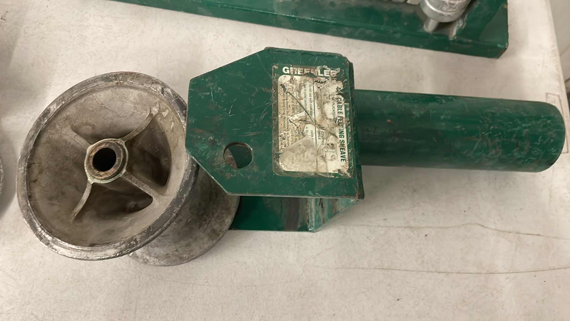Photo 8 of GREENLEE CABLE FEEDING & PULLING SHEAVES TRIPLE SHEAVES HOOK TYPE CABLE SHEAVE CABLE FEEDING SHEAVE