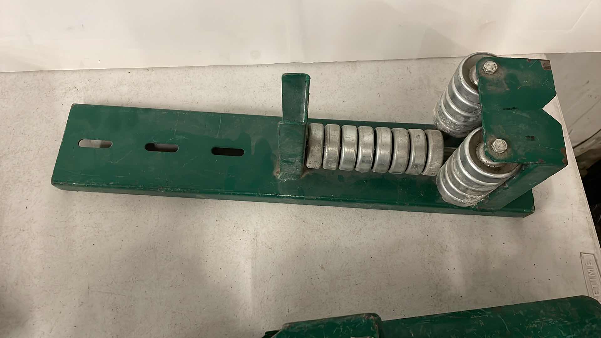 Photo 9 of GREENLEE CABLE FEEDING & PULLING SHEAVES TRIPLE SHEAVES HOOK TYPE CABLE SHEAVE CABLE FEEDING SHEAVE