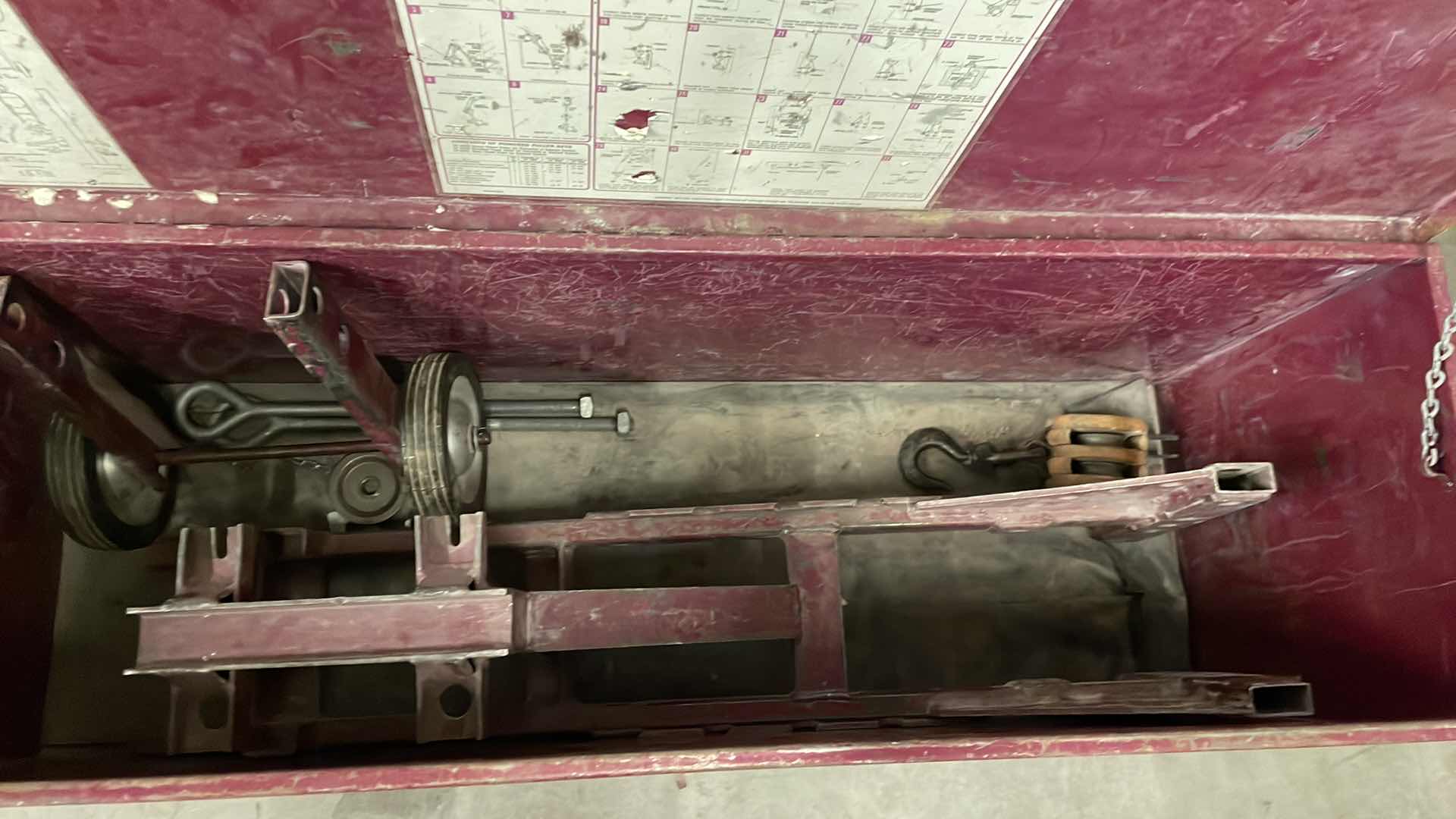 Photo 7 of ENERPAC CAPSTAN CP-501 WITH BOX AND FRAME UNKNOWN IF SET IS COMPLETE. CAPSTAN WORKS