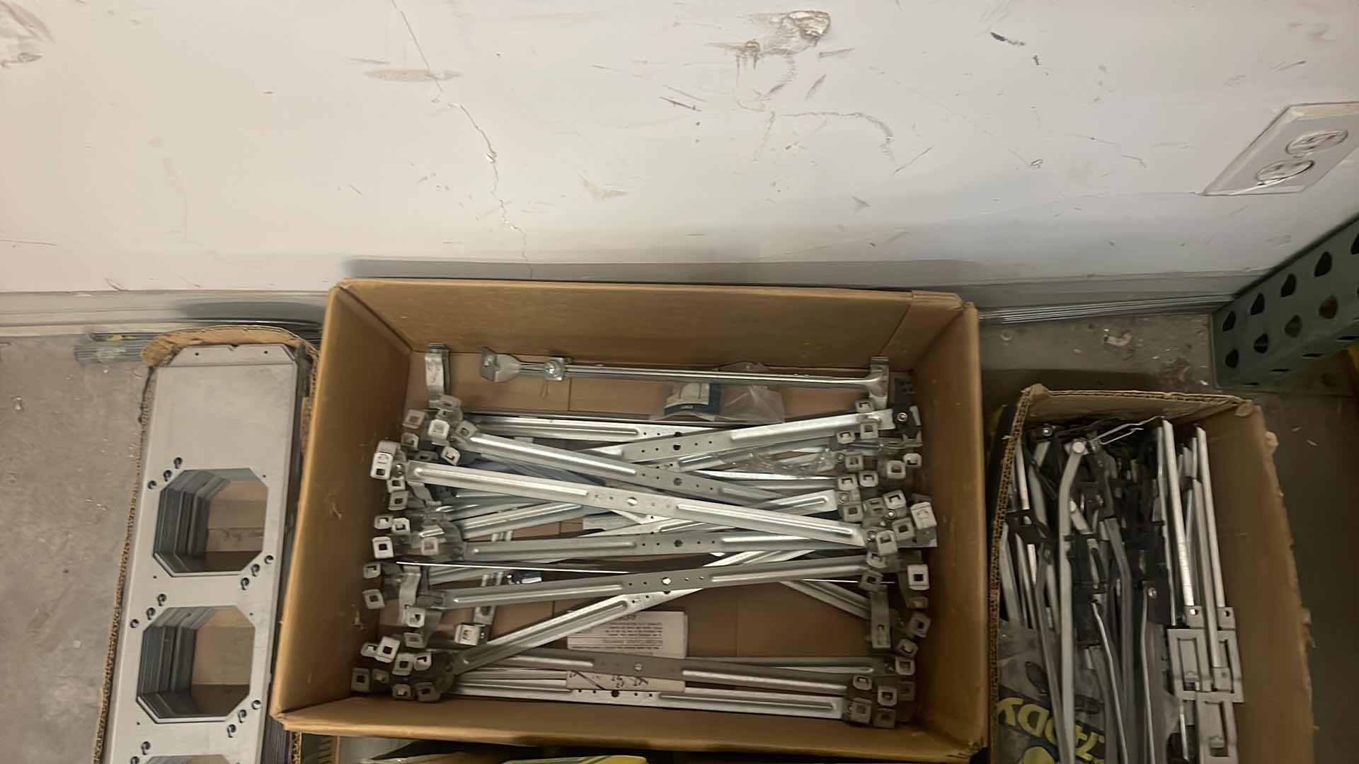 Photo 5 of ERICO CADDY STRAPS SUSPENSION CLIPS CONDUIT CLIPS TEE BAR HANGERS