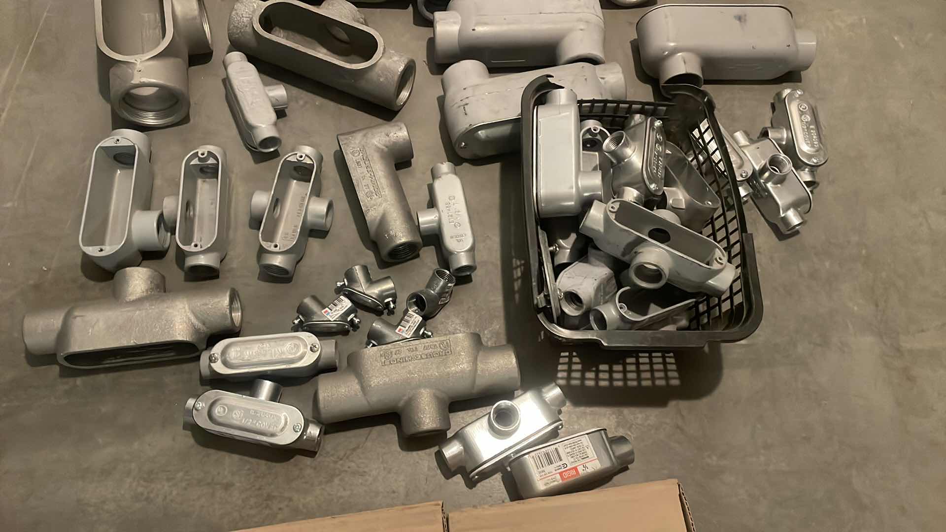 Photo 1 of ALUMINUM CONDUIT BODYS 3/4”-3”