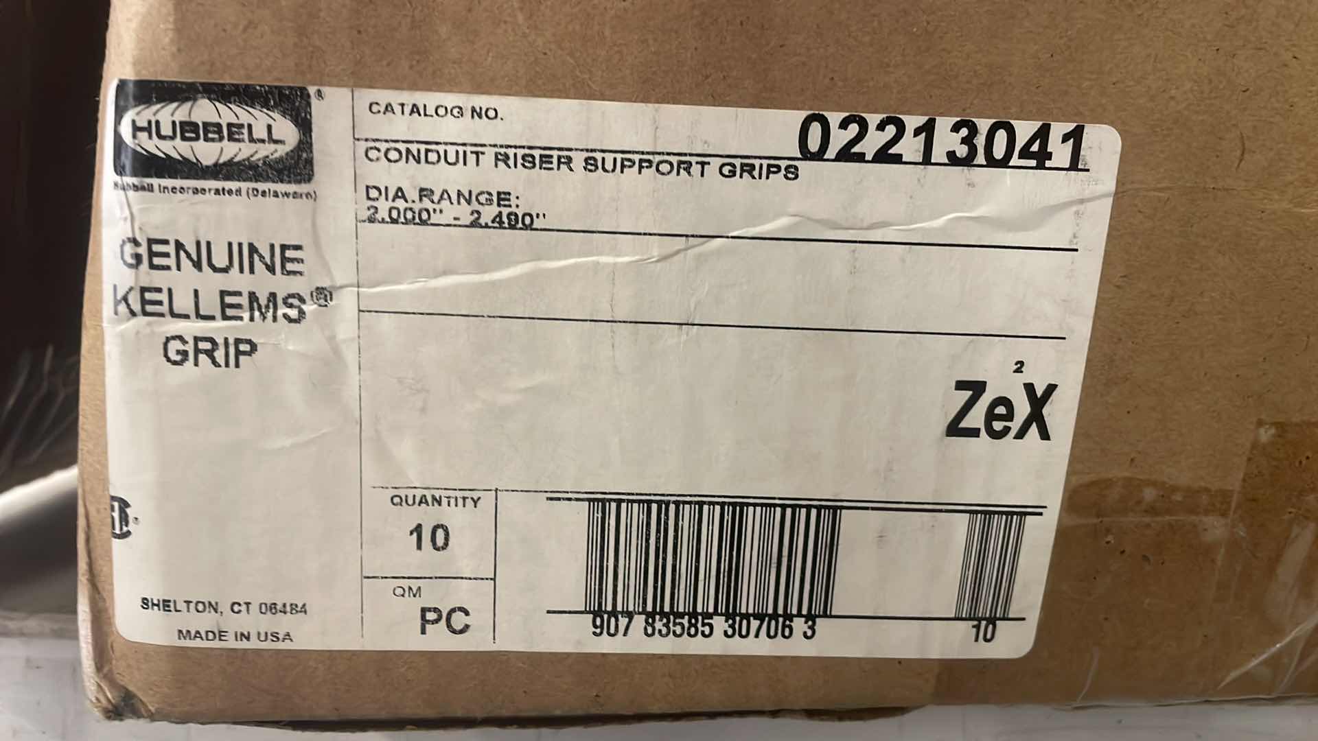 Photo 3 of CONDUIT RISER GRIP, 3" CONDUIT, RING TYPE, CLOSED MESH, 2.00-2.49" 10PCS