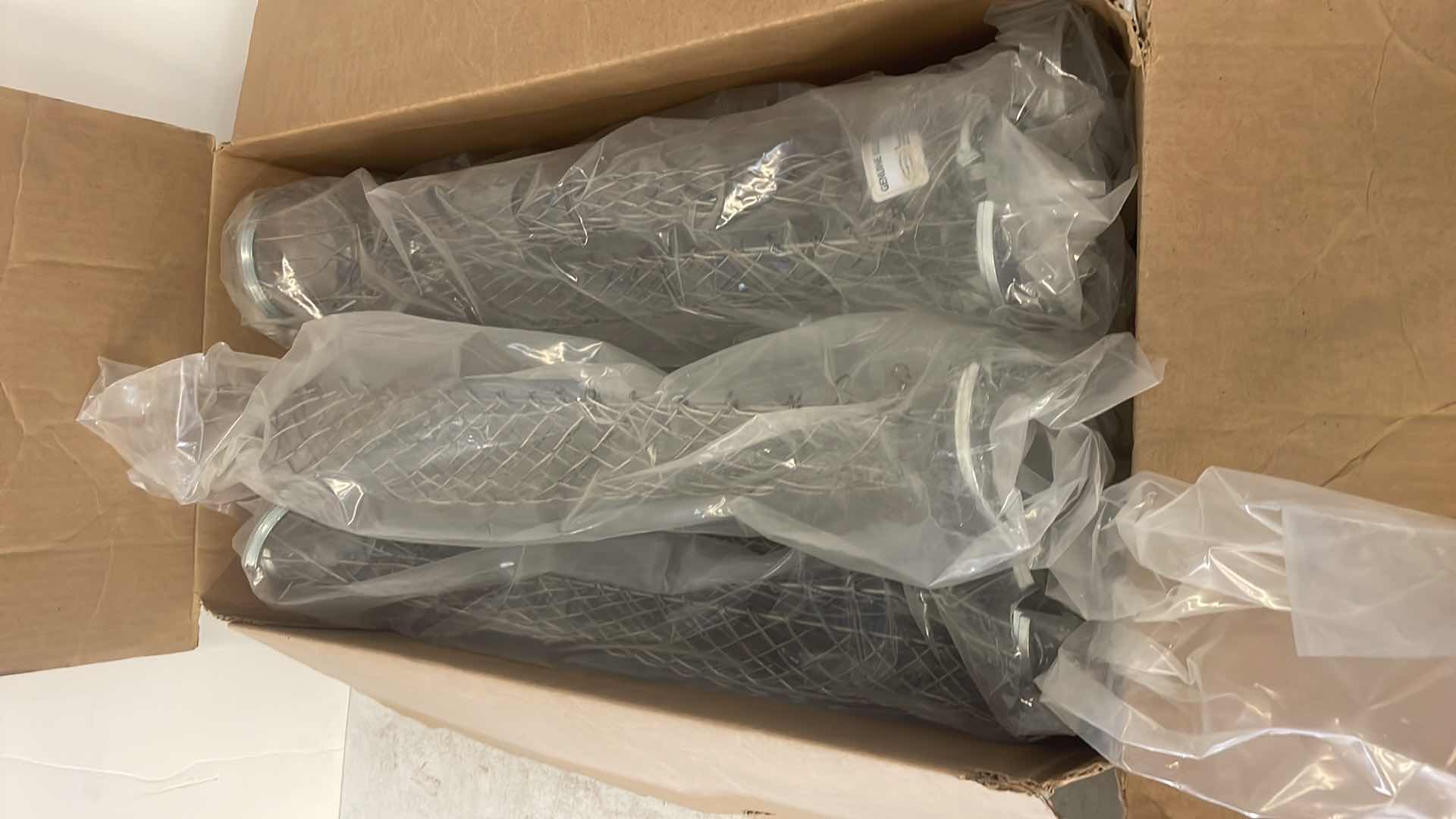 Photo 2 of CONDUIT RISER GRIP, 3" CONDUIT, RING TYPE, CLOSED MESH, 2.00-2.49" 10PCS