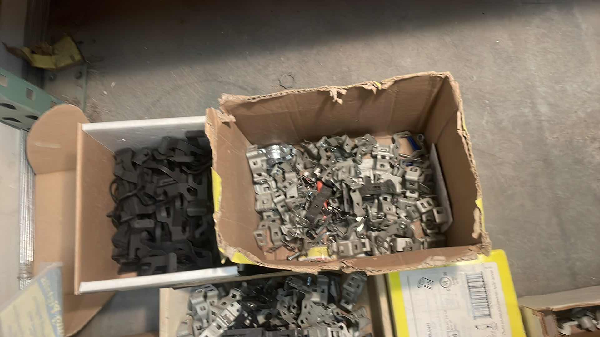 Photo 1 of ERICO CADDY CLIPS, CONSUIT SUPPORTS WIRE DROPS ANGEL BRACKET