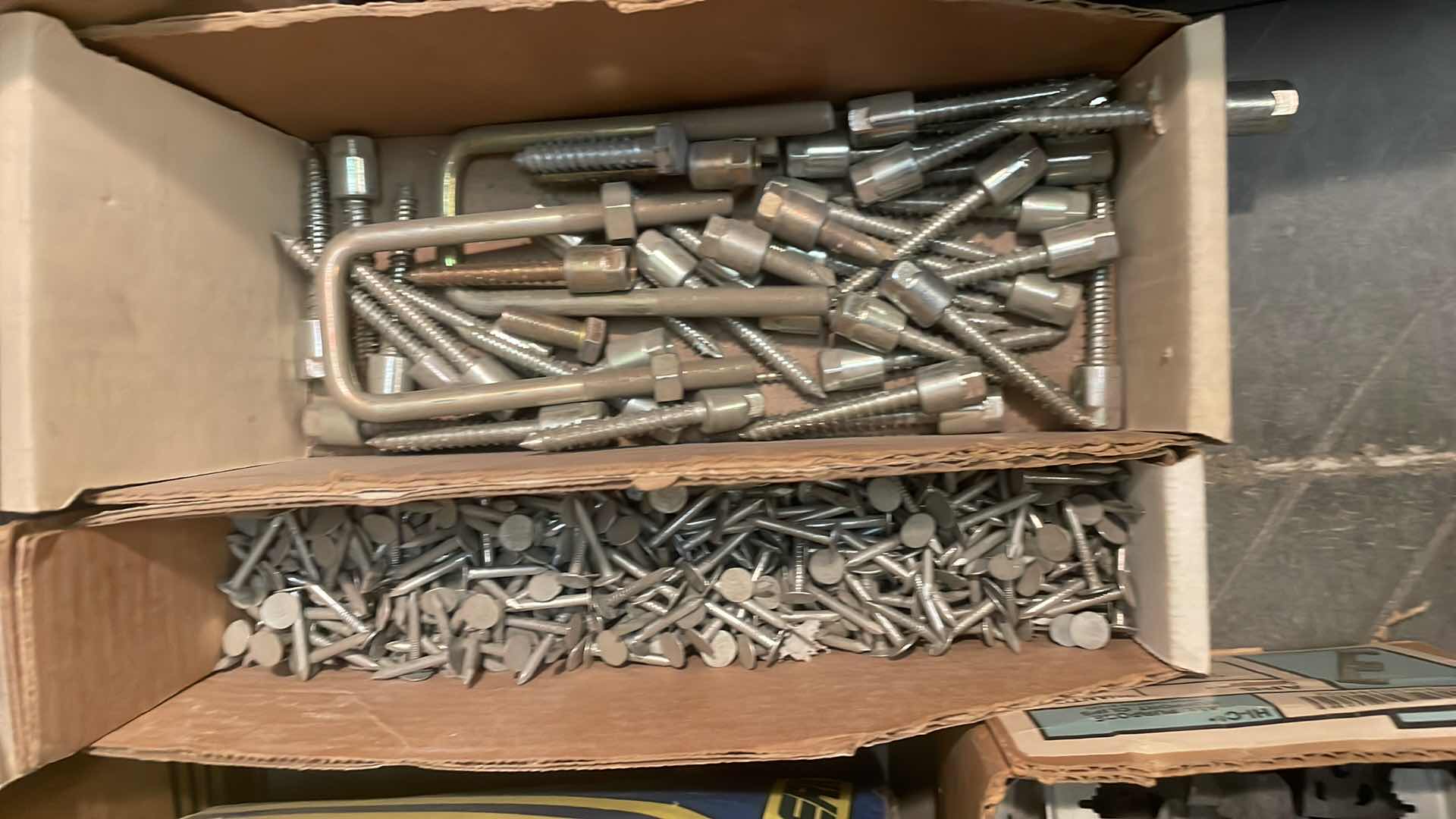 Photo 1 of ERICO CADDY CLIPS, CONSUIT SUPPORTS WIRE DROPS ANGEL BRACKET