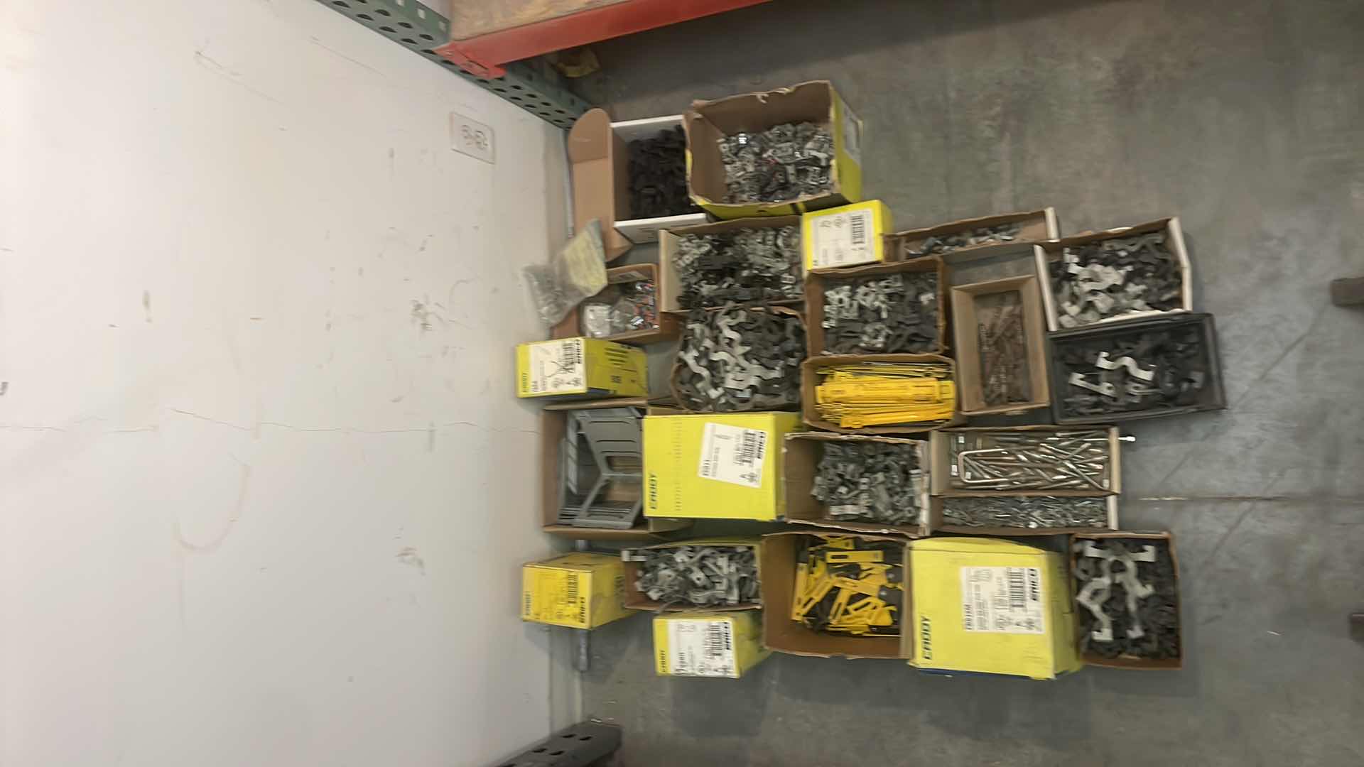 Photo 1 of ERICO CADDY CLIPS, CONSUIT SUPPORTS WIRE DROPS ANGEL BRACKET