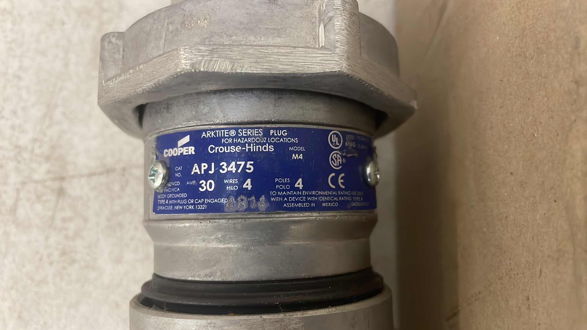 Photo 1 of COOPER M4 PLUG 30A ARKTITE SERIES APJ3475 (6)