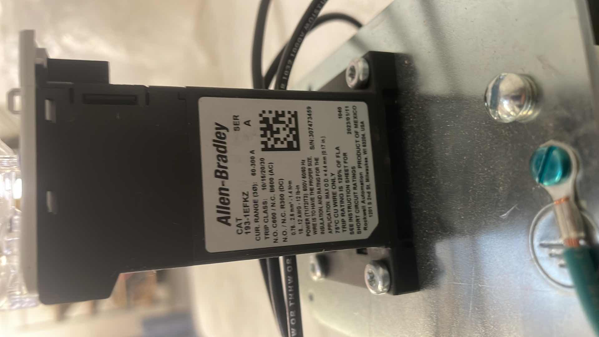 Photo 3 of ALLEN BRADLEY 193-1EFKZ E100 OVER LOAD RELAY