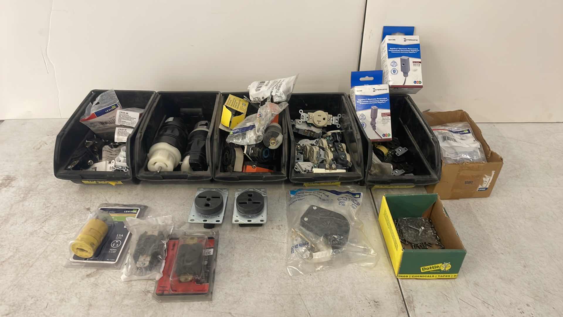 Photo 1 of OUTLETS PLUGS CORD PLUG ENDS CAT 5E CONNECTORS PHOTOCONTROL