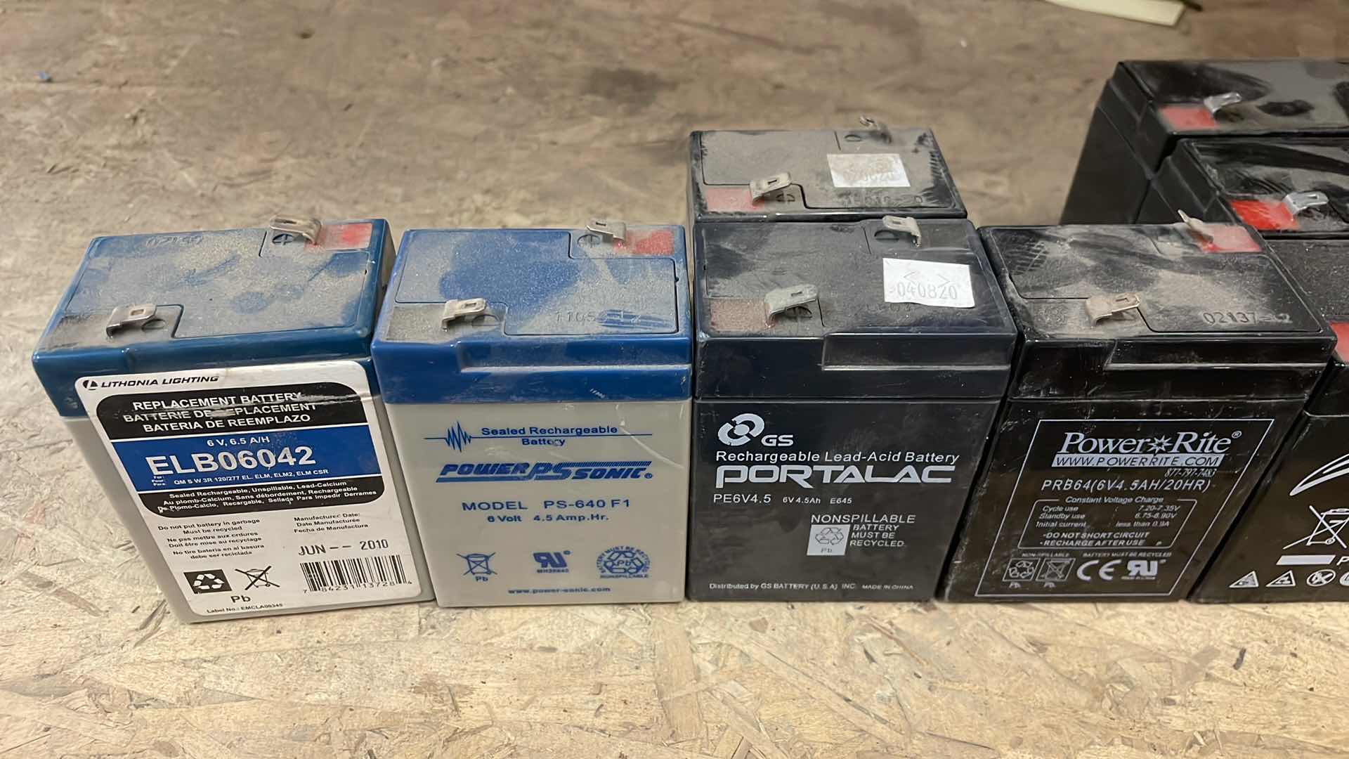 Photo 2 of 6 VOLT BATTERIES UNKNOWN CONDITION