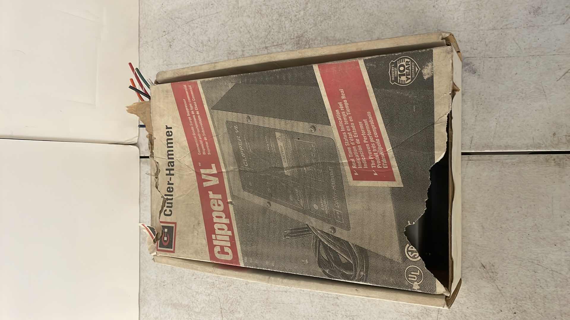 Photo 1 of CUTLER-HAMMER CLIPPER VL CVL 50 CAT CVL050CH208YBDRSX SURGE PROTECTOR SUPPRESSOR