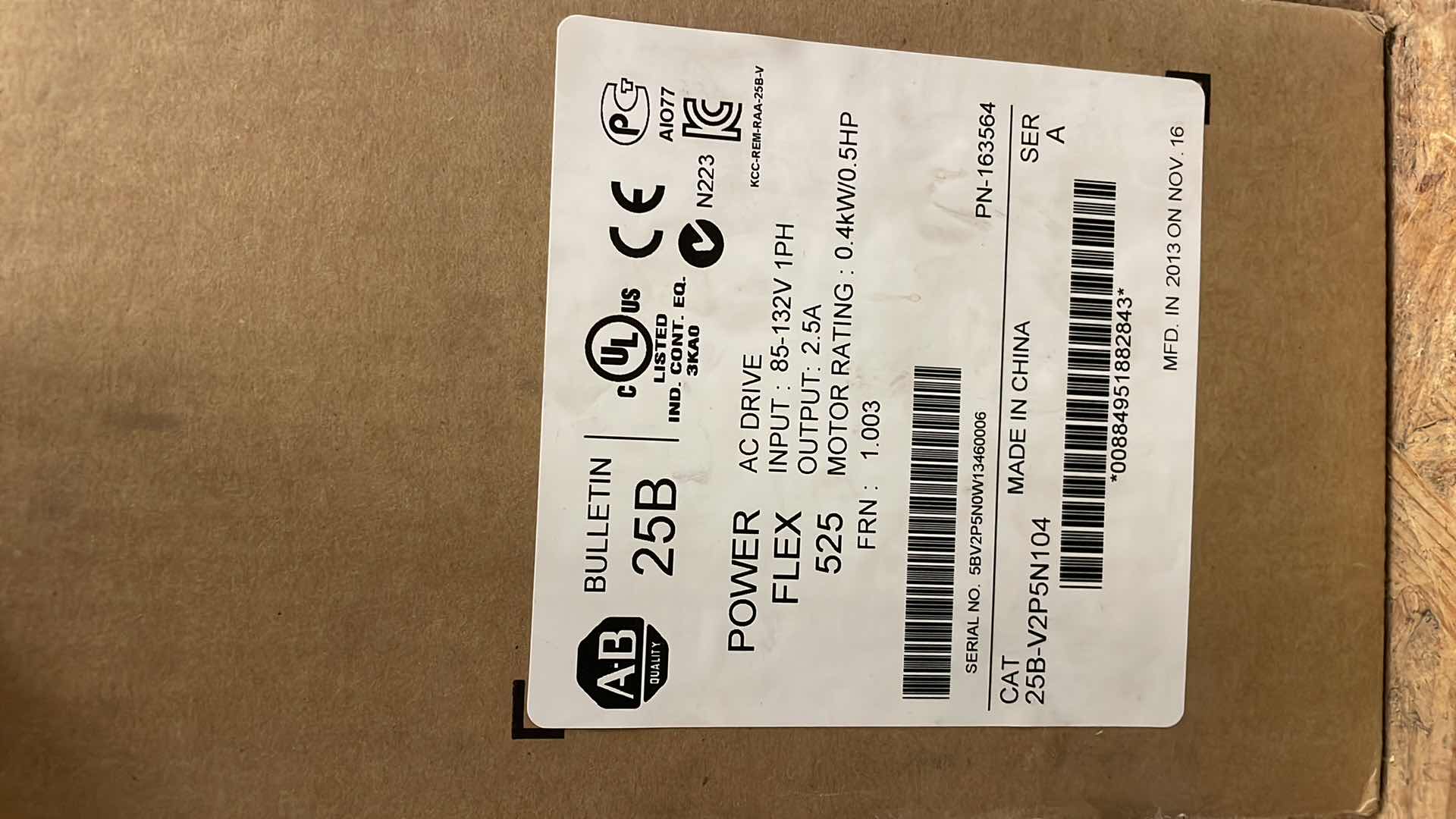 Photo 1 of ALLEN-BRADLEY 25B-V2P5N104 POWERFLEX 525 AC DRIVE 120VAC 1-PHASE 0.5HP IP20, A