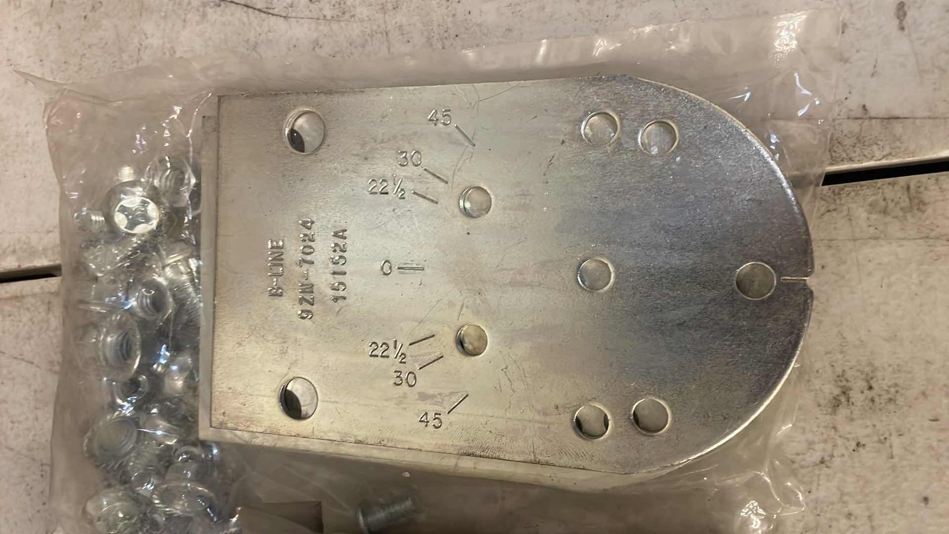 Photo 1 of B-LINE SPLICE PLATES 9G-8004 9ZN-8006 9ZN-4004 9ZN-7024