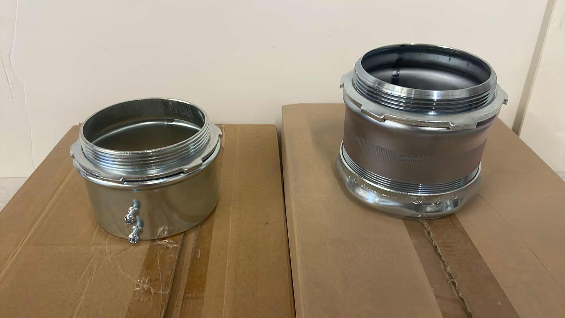 Photo 1 of 4” STEEL EMT CONNECTORS 4EA