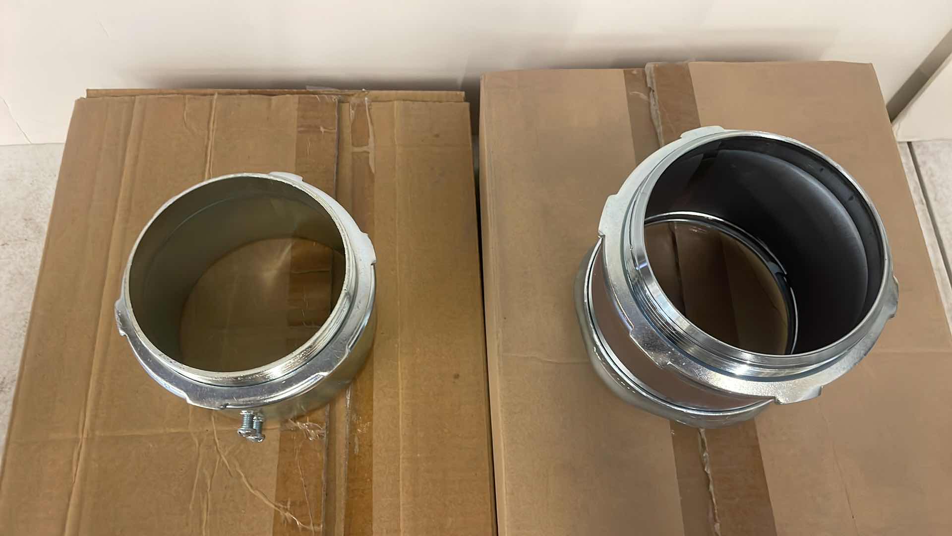 Photo 1 of 4” STEEL EMT CONNECTORS 4EA