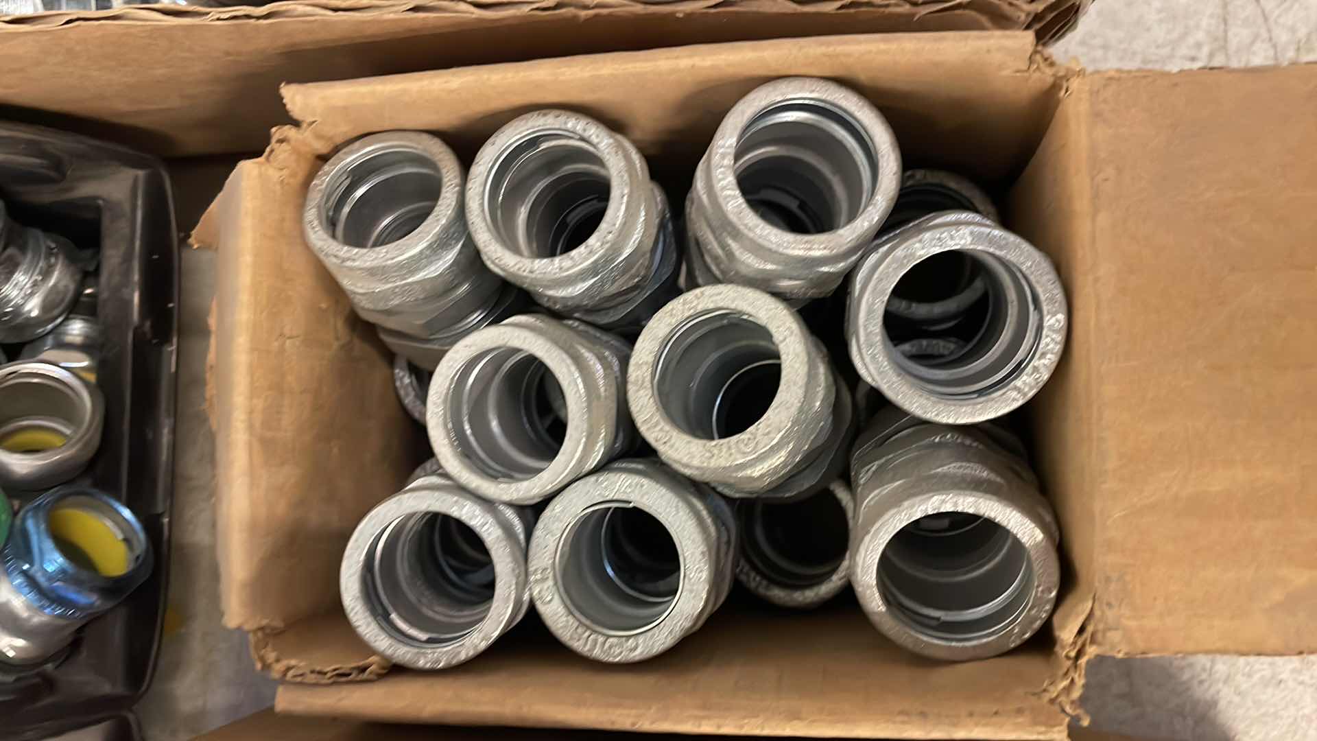 Photo 7 of STEEL EMT CONNECTORS 1/2”-1”