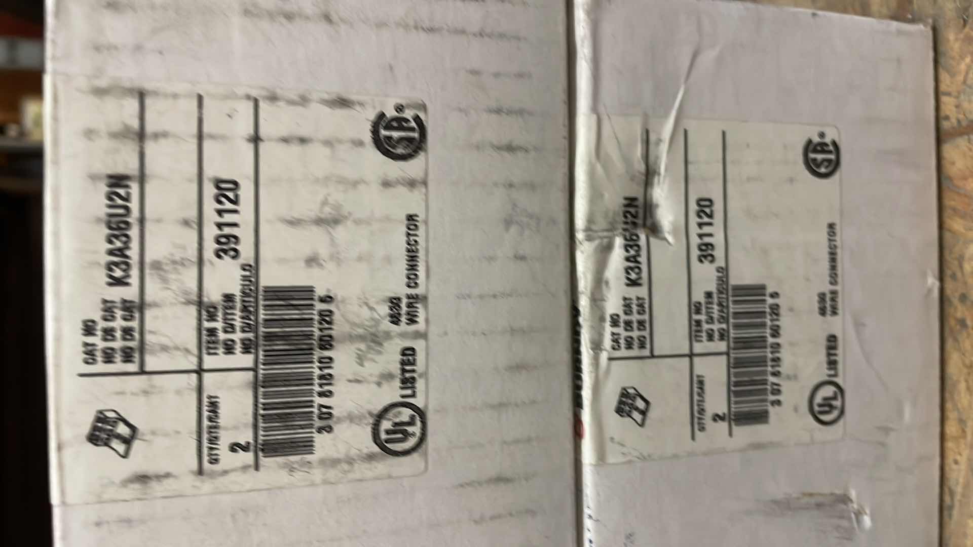 Photo 1 of BURNDY K3A36U2N ALUMINUM UNIVERSAL TERMINAL, 3 CONDUCTOR, 2 HOLE, 2 AWG (STR)-600 KCMIL, 1/2" STUD, 175" STUD HOLE SPACING, 3 SCREWS, AL/CU RATED, TIN PLATED