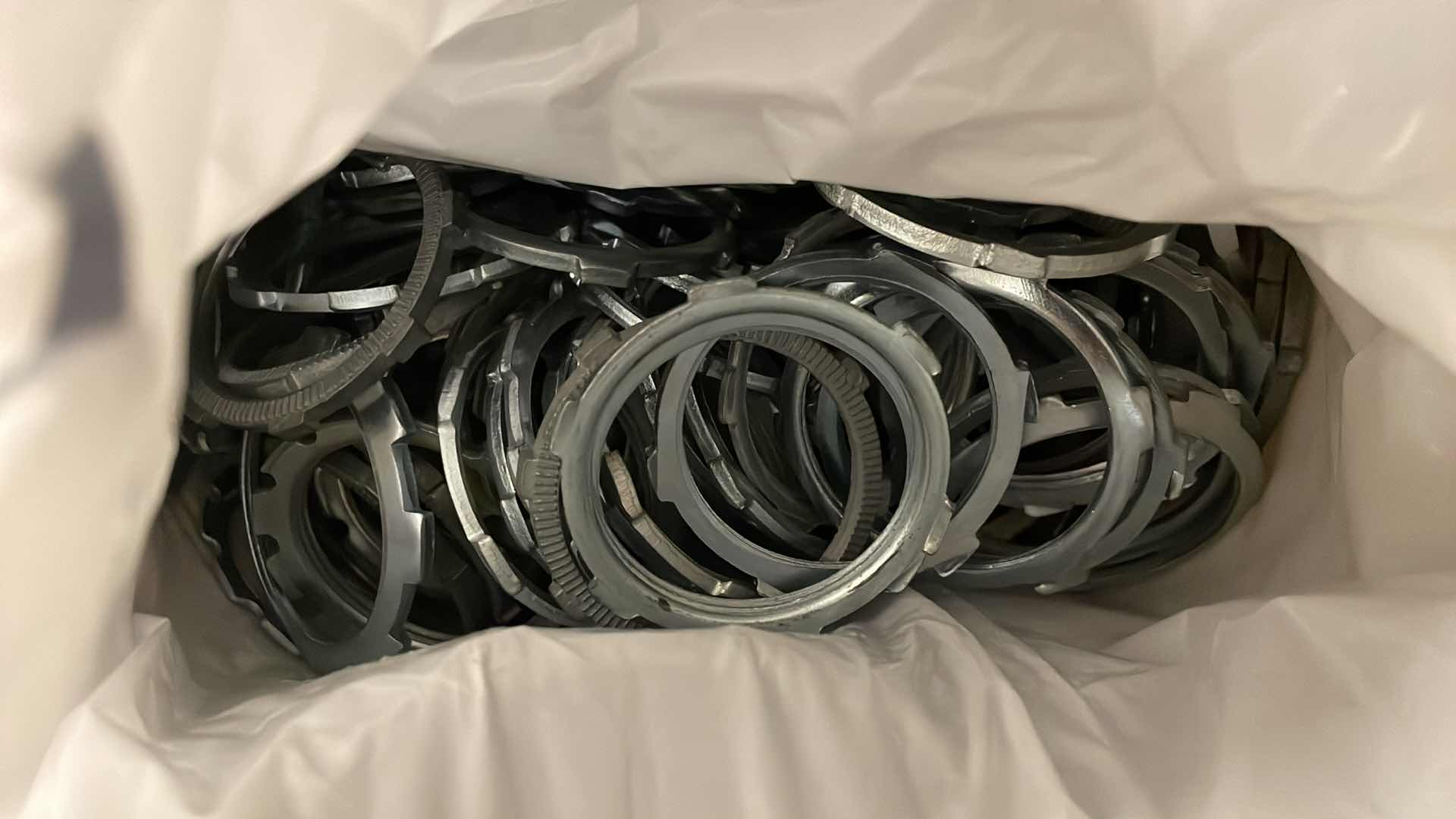 Photo 1 of EXTRA LOCK RINGS VARIOUS SIZES