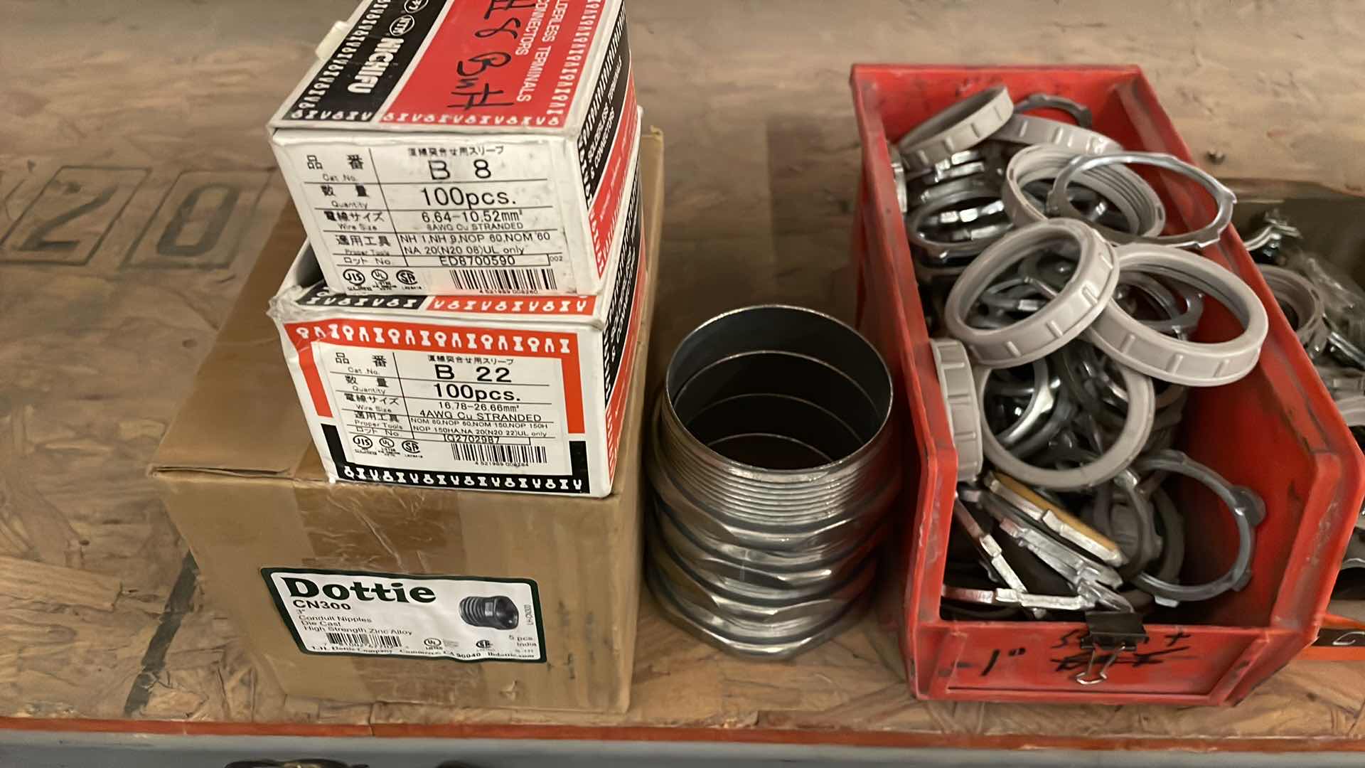 Photo 1 of 3” CONDUIT NIPPLES EXTRA LOCK RINGS STRUT RUBBER END COVERS BUSHING PENNIES SOLDERLESS TERMINALS CONNECTORS