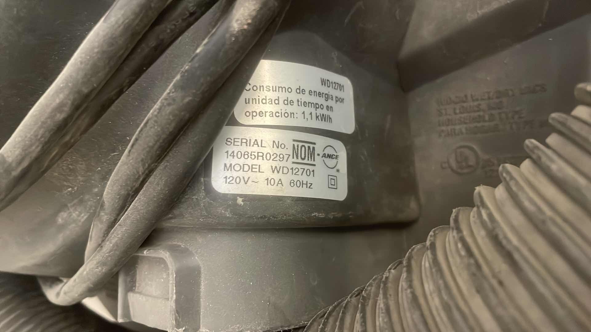 Photo 4 of PROFESSIONAL WET DRY VACUUM RIDGID WD12701 WITH EXTRA PARTS