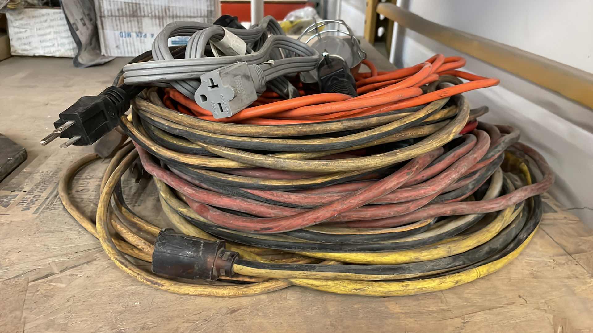 Photo 1 of EXTENISON CORD LOT WITH DROP LIGHT 250v ADAPTER