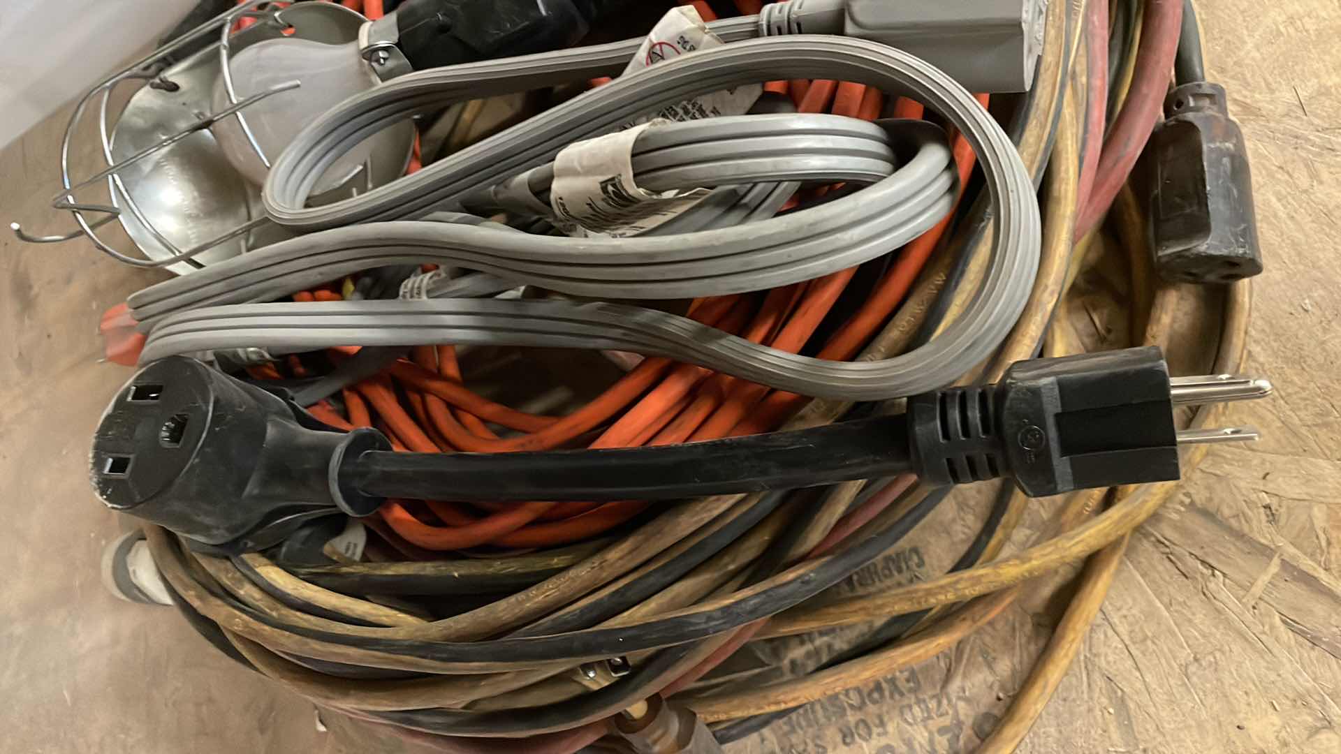 Photo 1 of EXTENISON CORD LOT WITH DROP LIGHT 250v ADAPTER